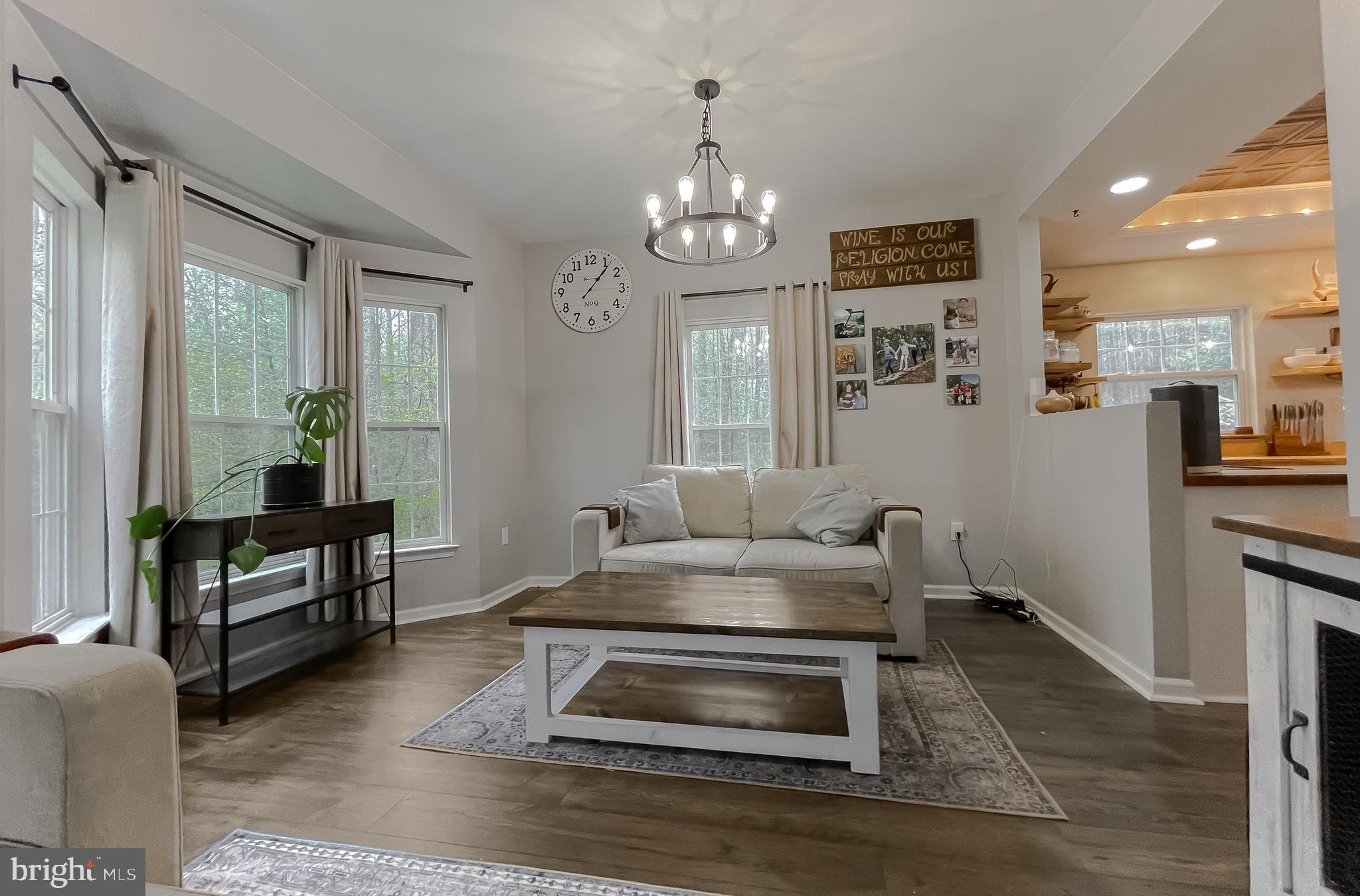 CARRIAGE CROSSING - Residential