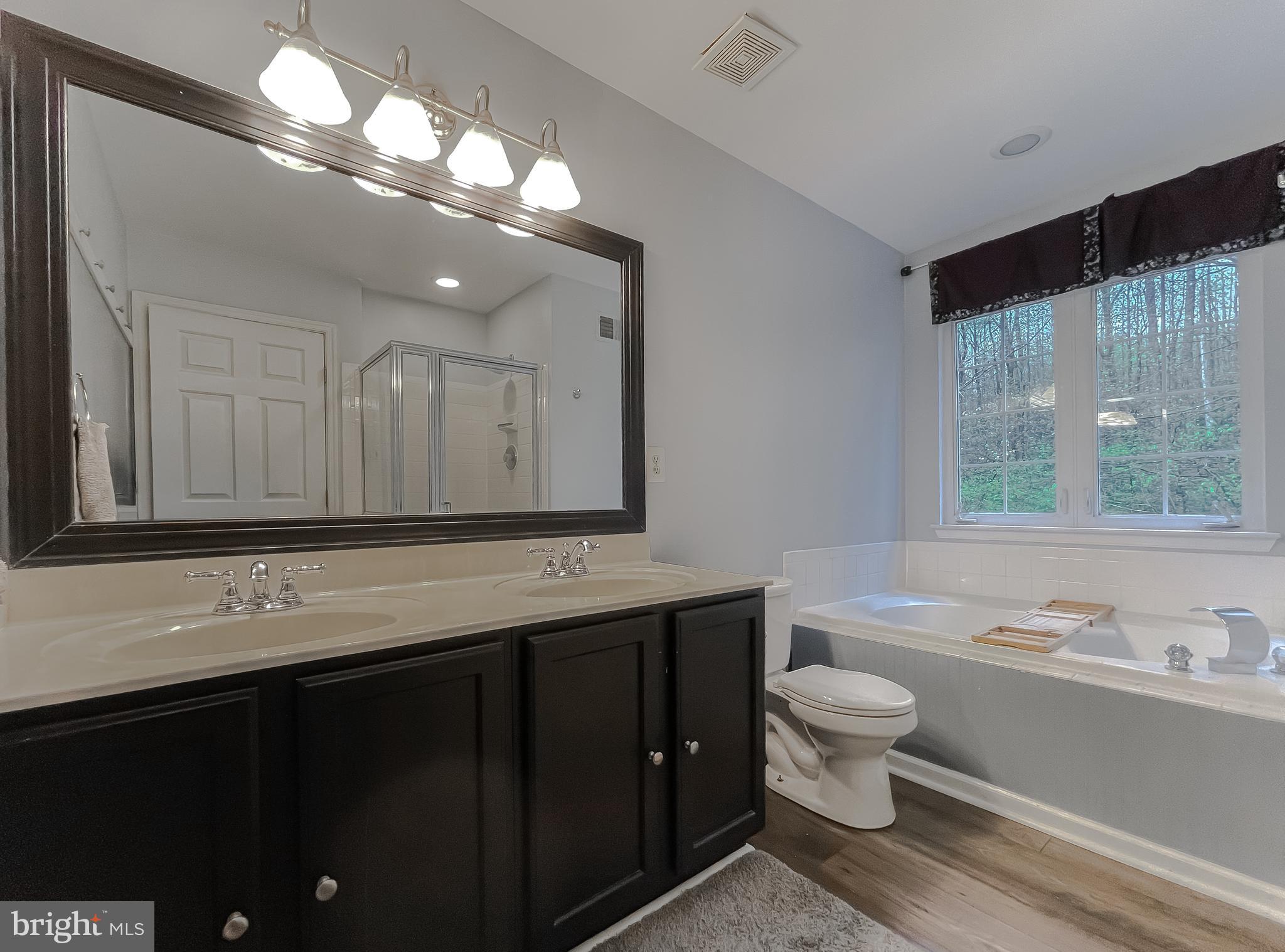 CARRIAGE CROSSING - Residential