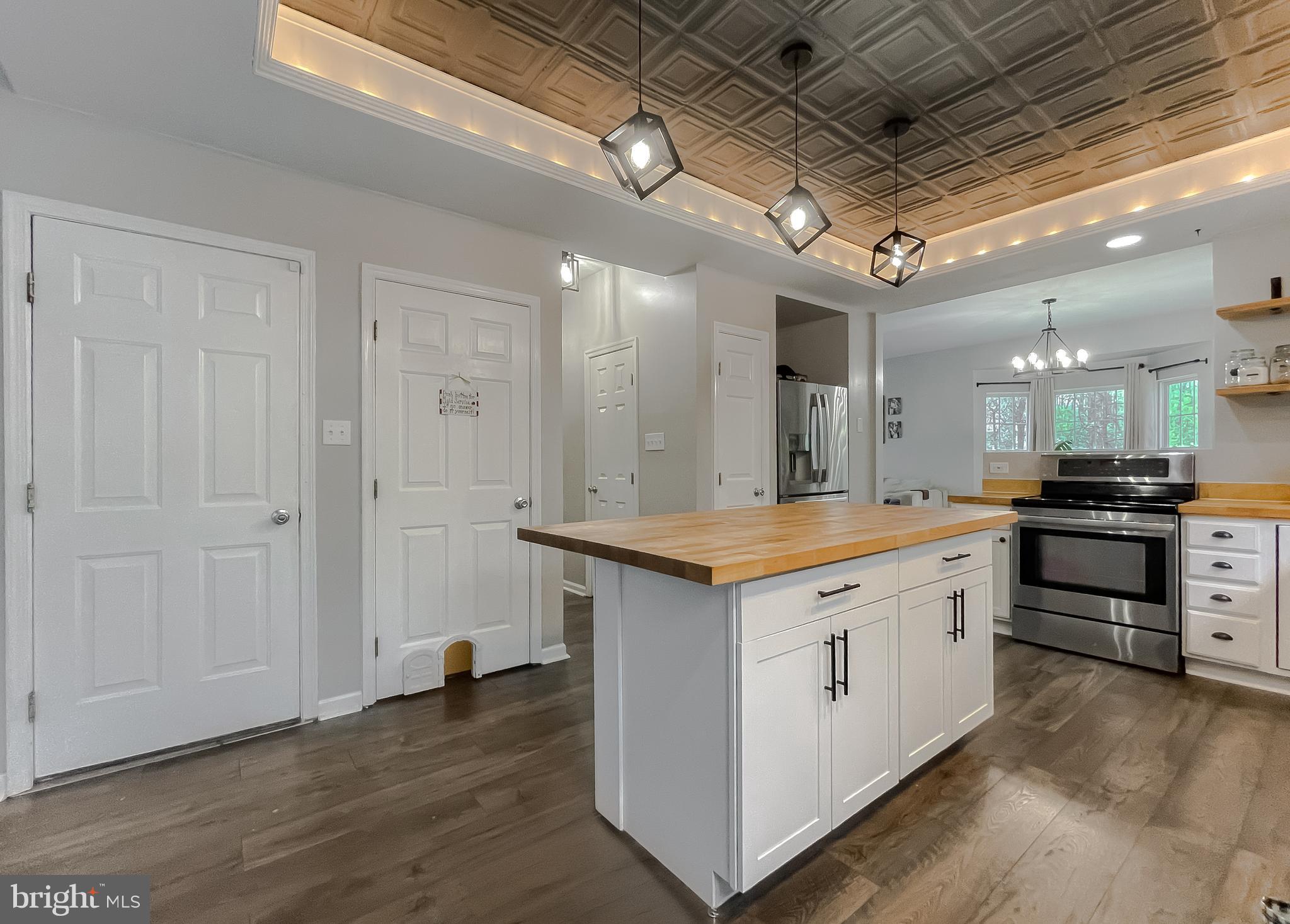 CARRIAGE CROSSING - Residential