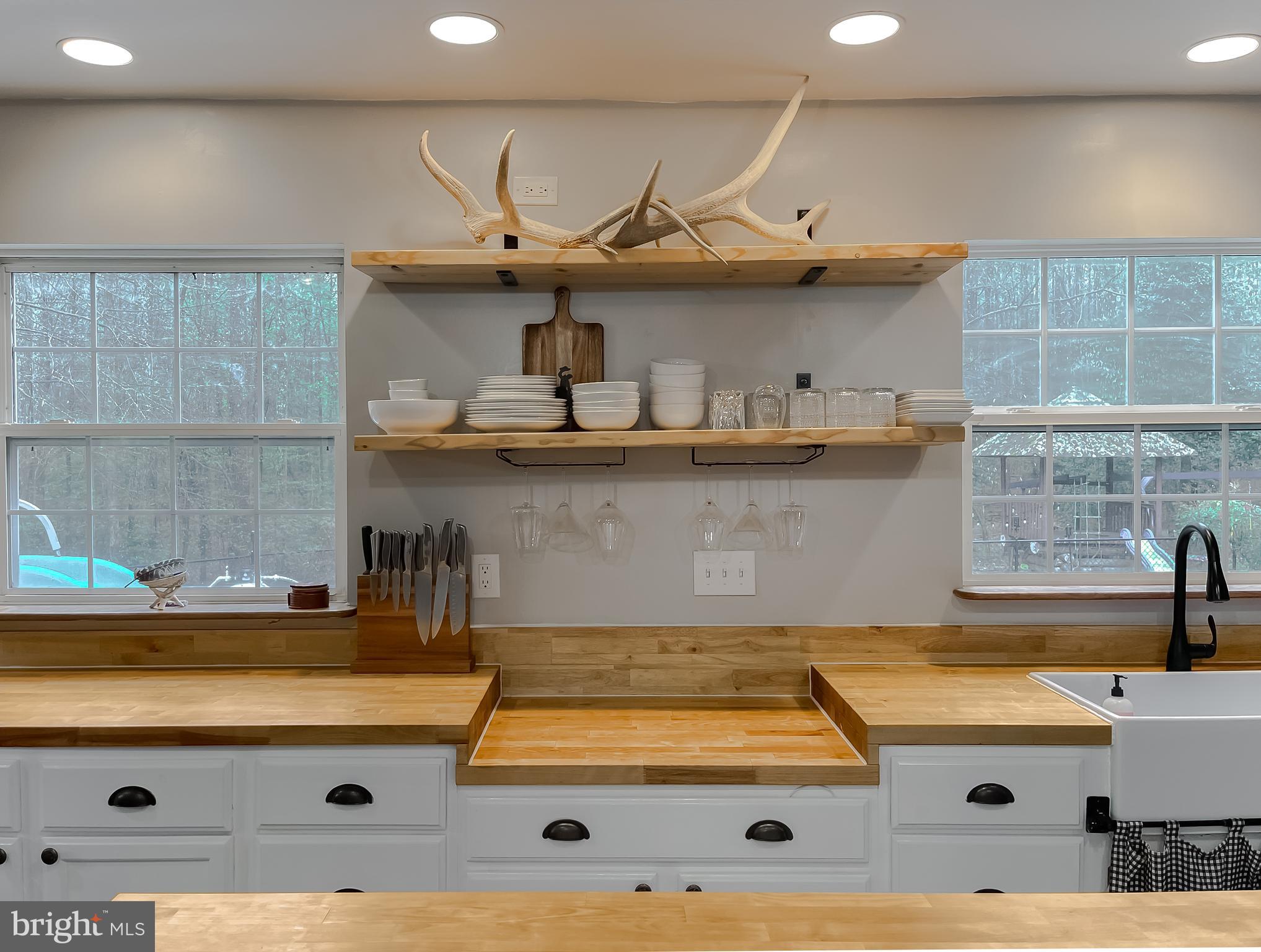 CARRIAGE CROSSING - Residential