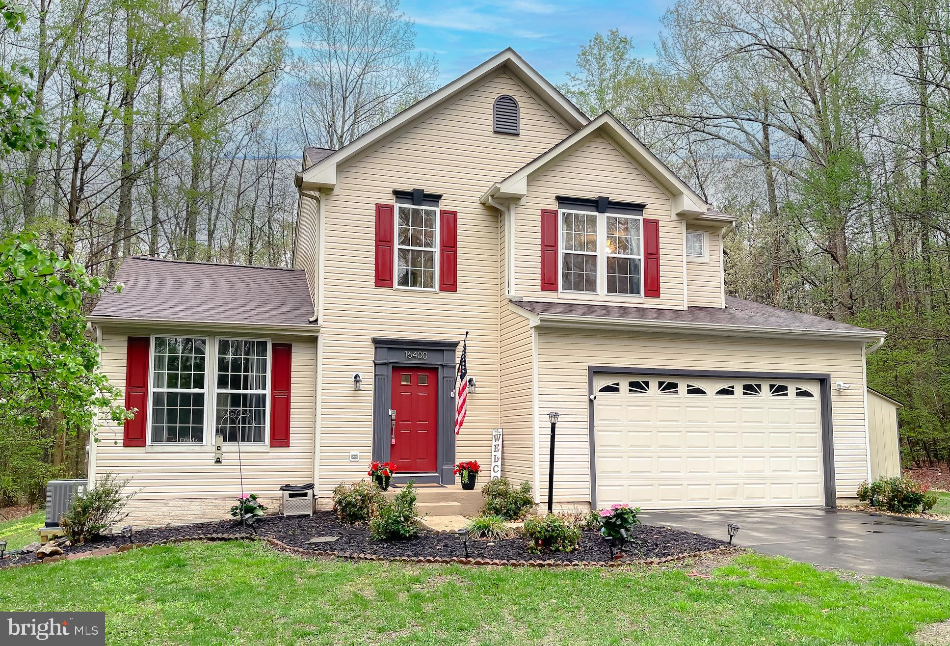 CARRIAGE CROSSING - Residential