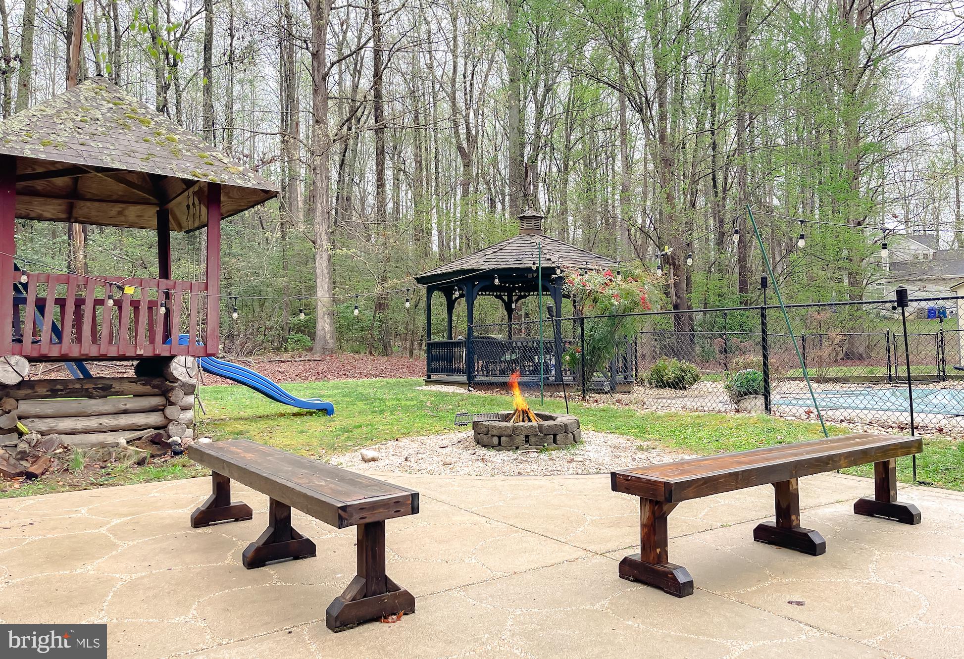 CARRIAGE CROSSING - Residential