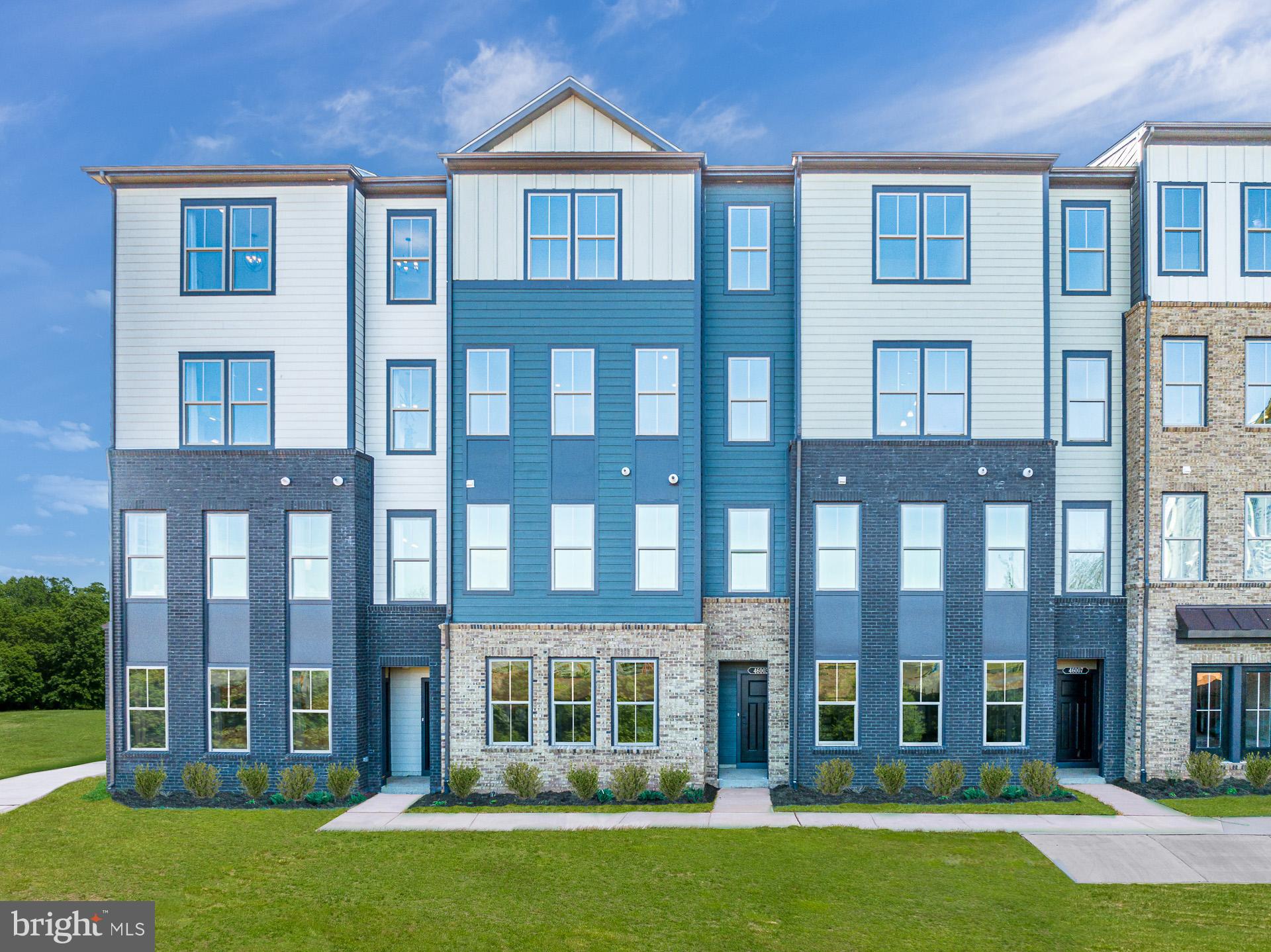 REGAL CHASE - Residential