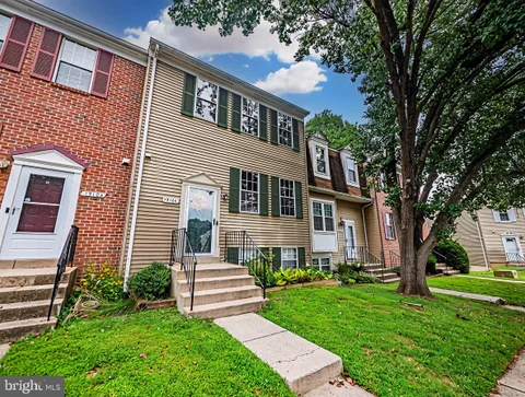 19106 Cherry Bend Drive, Germantown, MD MLS: MDMC2245274