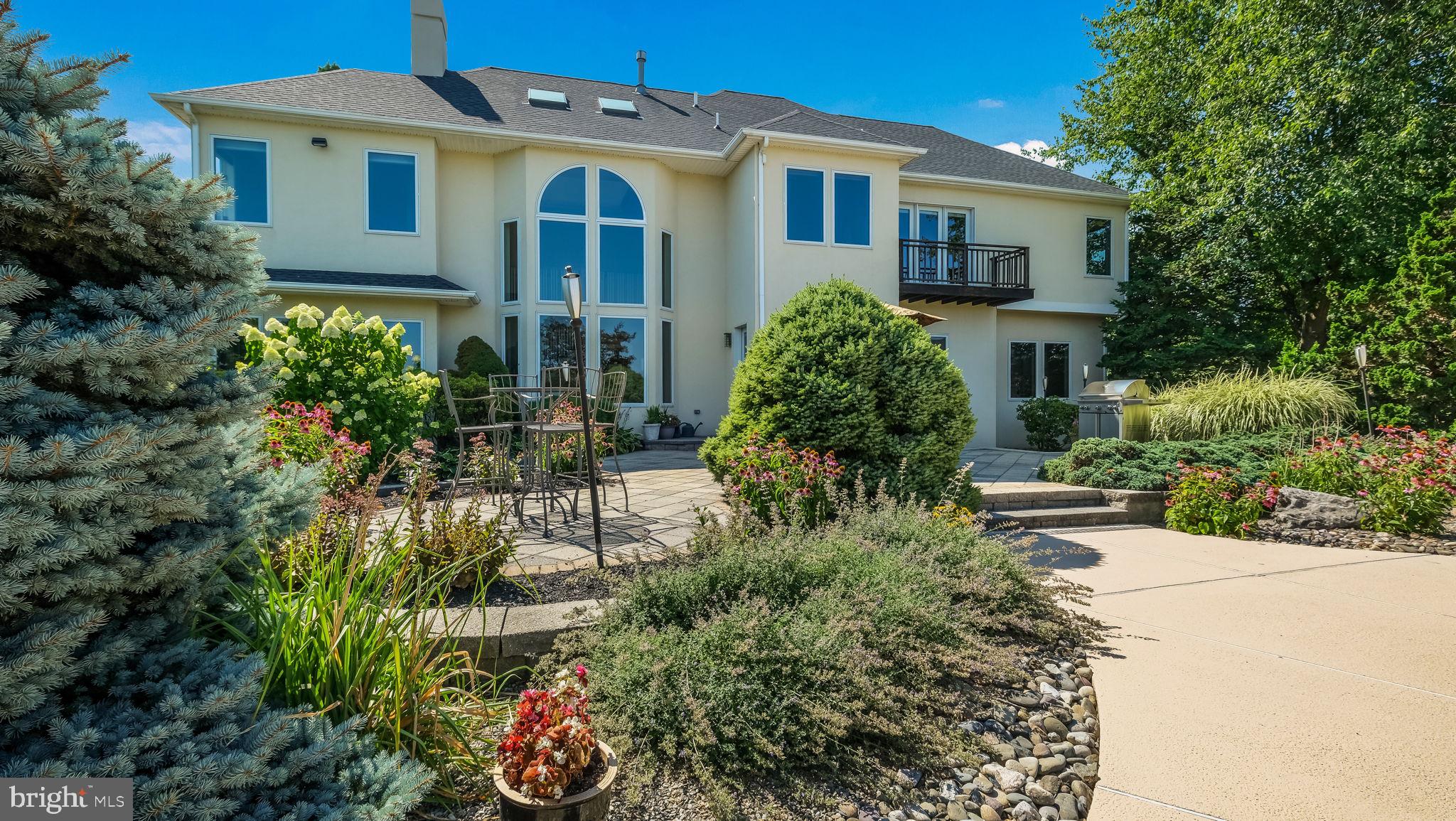 IRON GATE - Residential