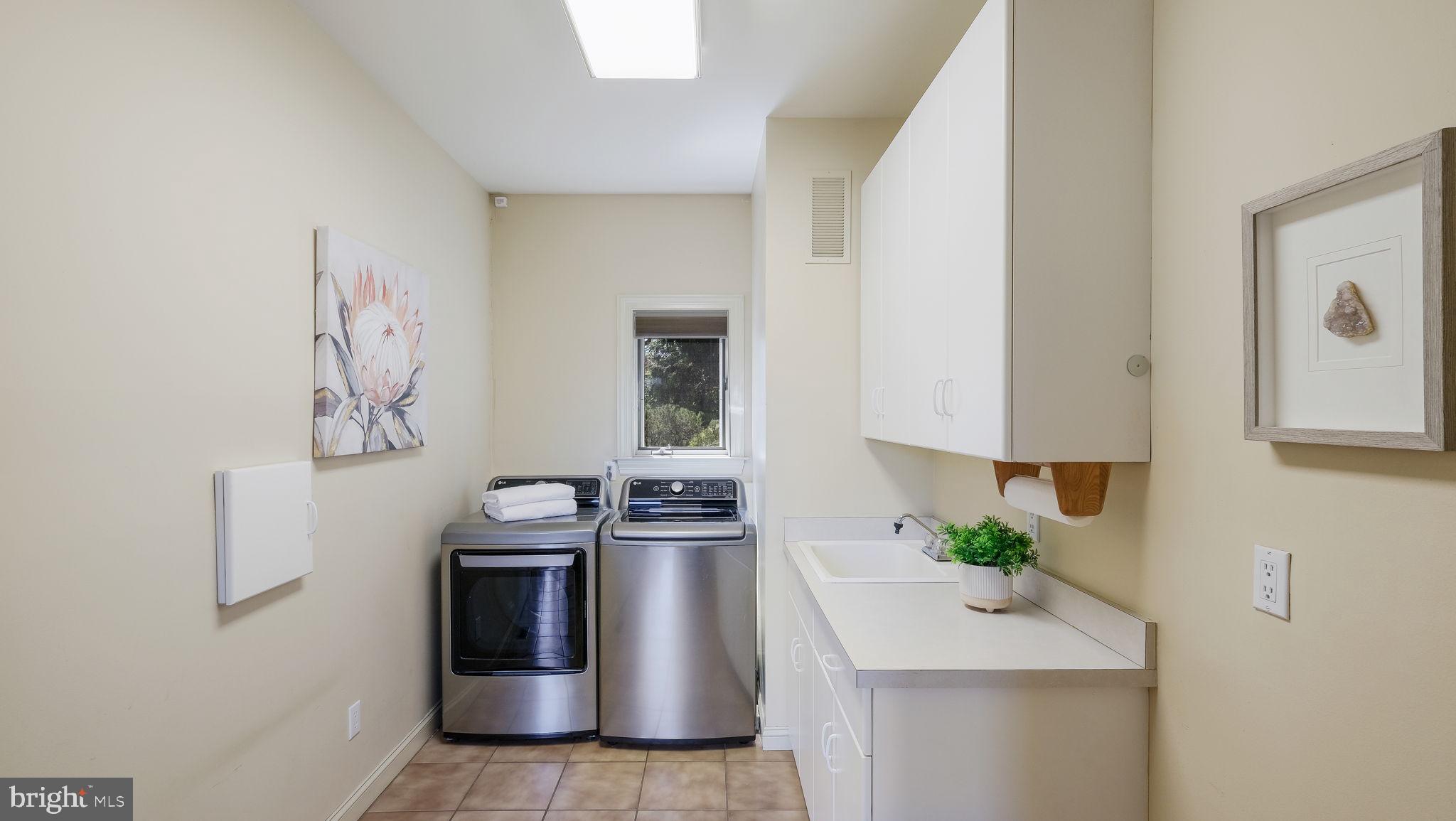 IRON GATE - Residential