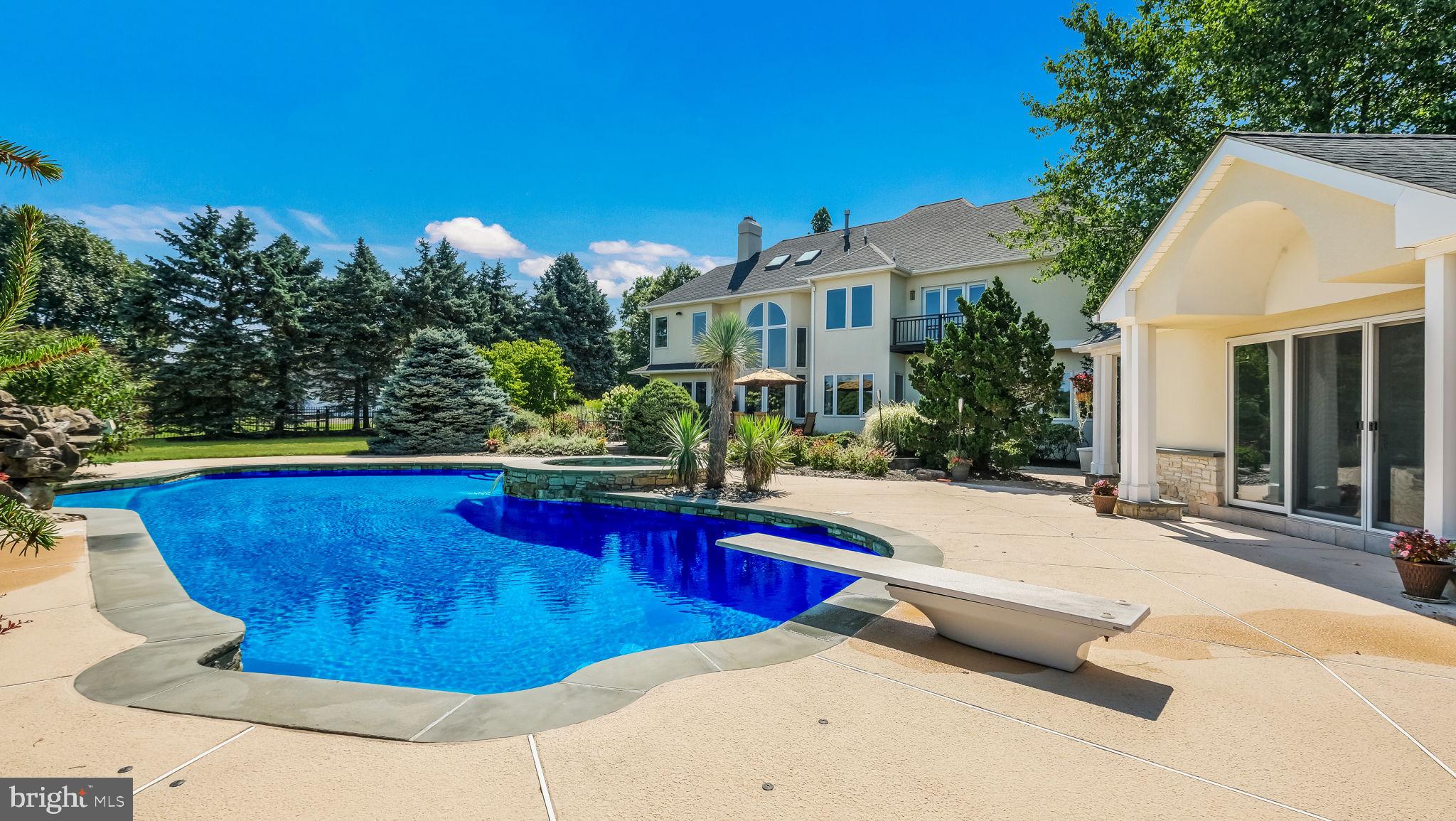 IRON GATE - Residential