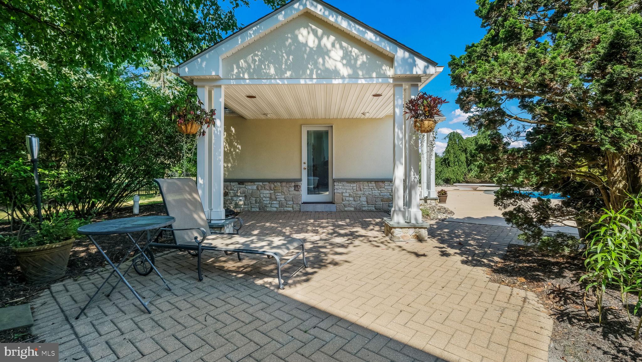 IRON GATE - Residential