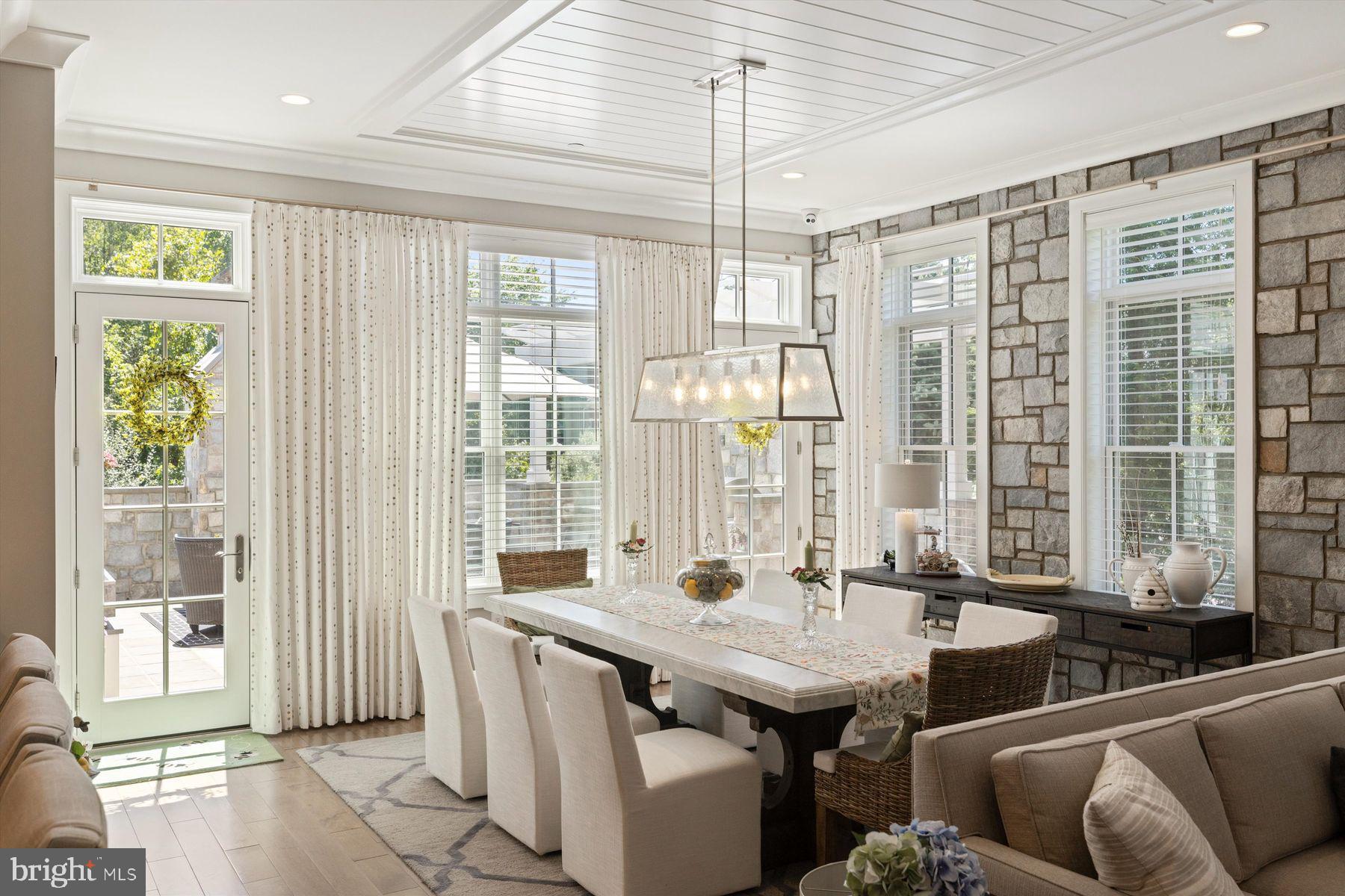 RABBIT RUN CREEK - Residential