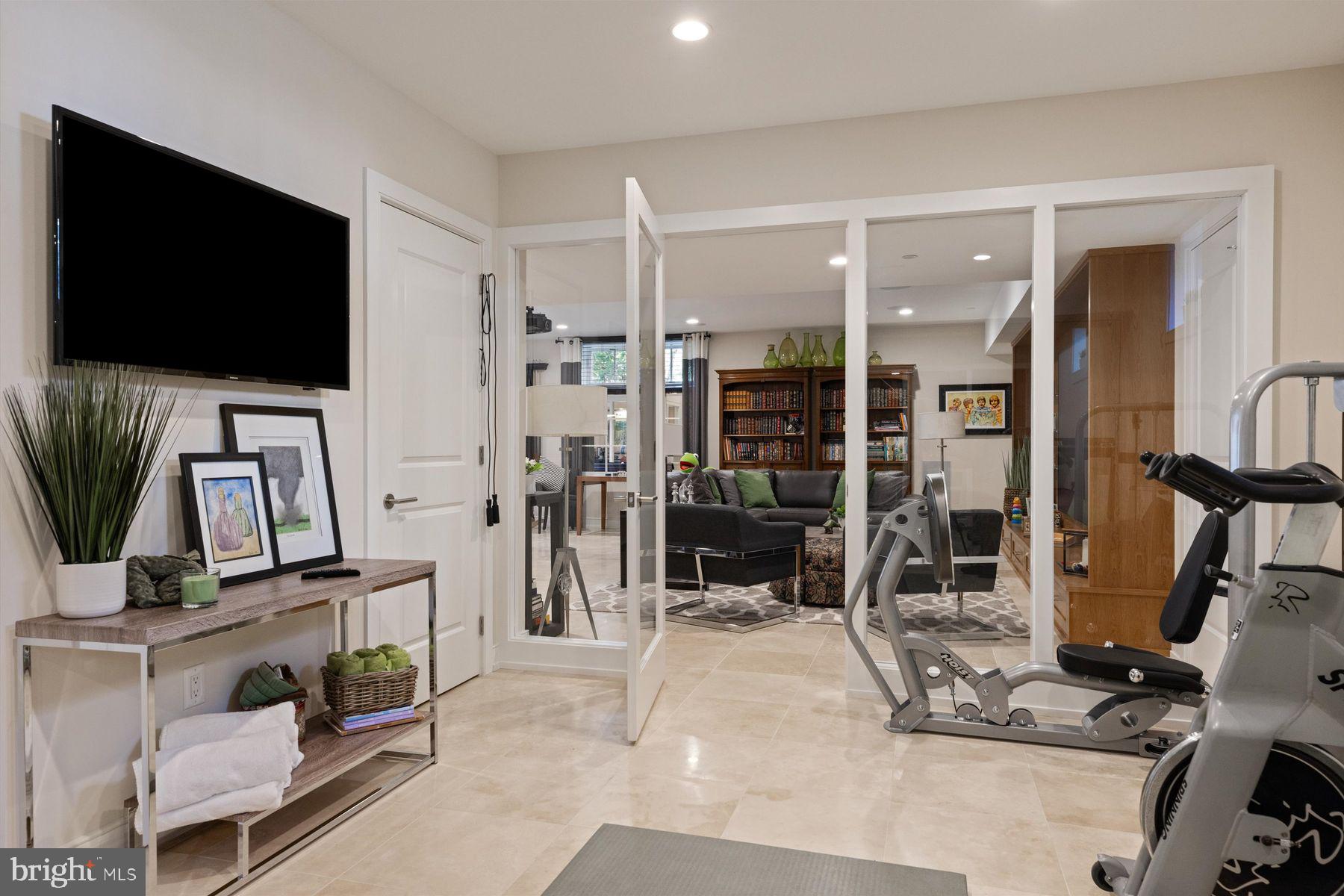 RABBIT RUN CREEK - Residential