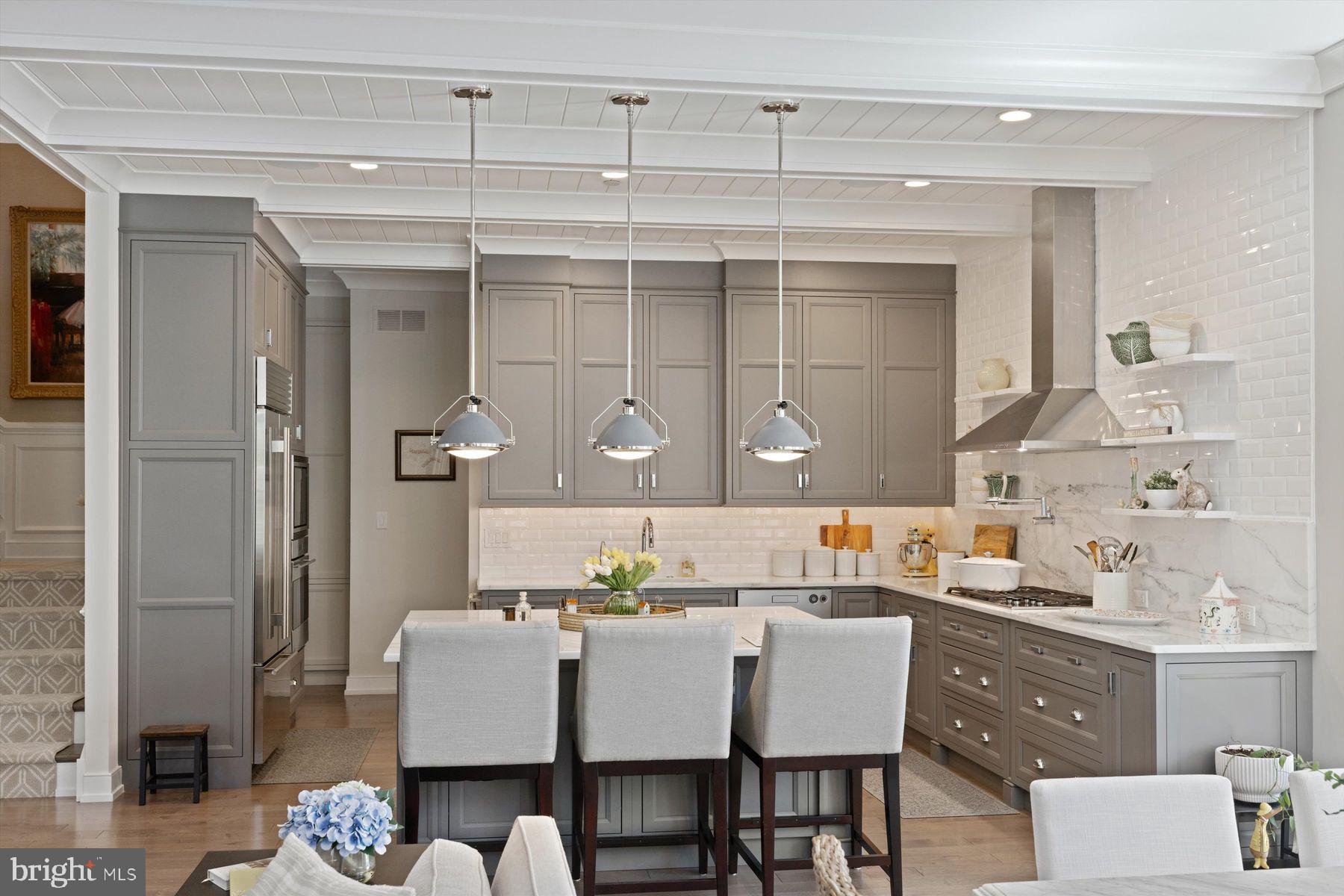 RABBIT RUN CREEK - Residential