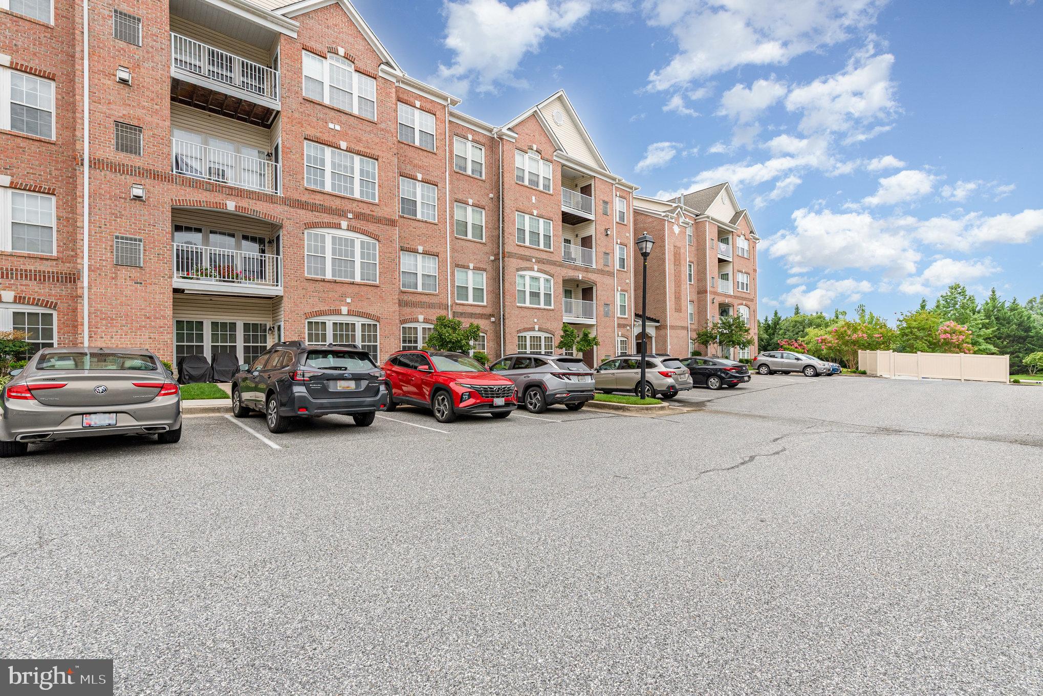 WINDSOR AT PERRY HALL FARMS - Residential