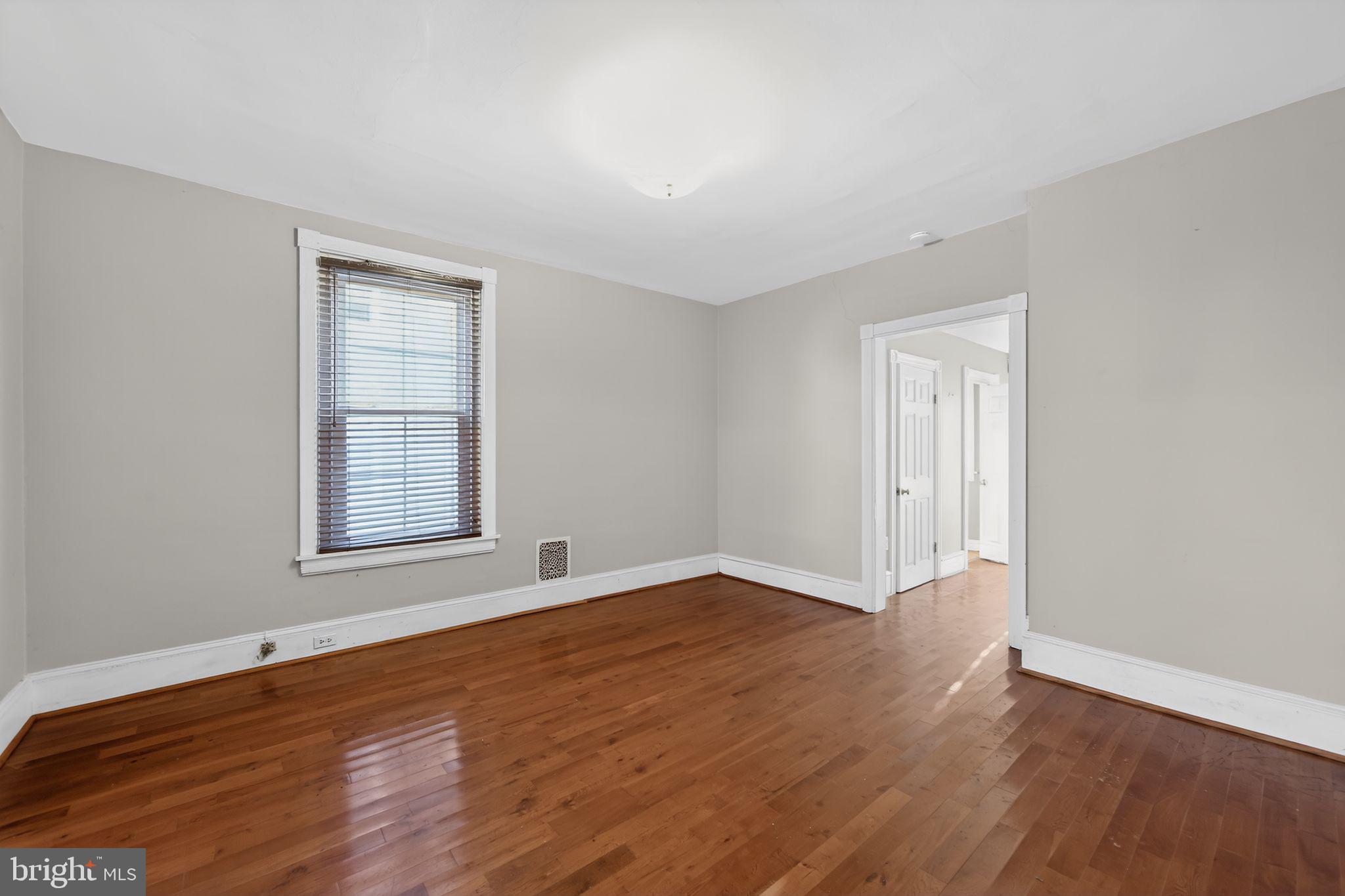 WATERLOO FARMS - Residential