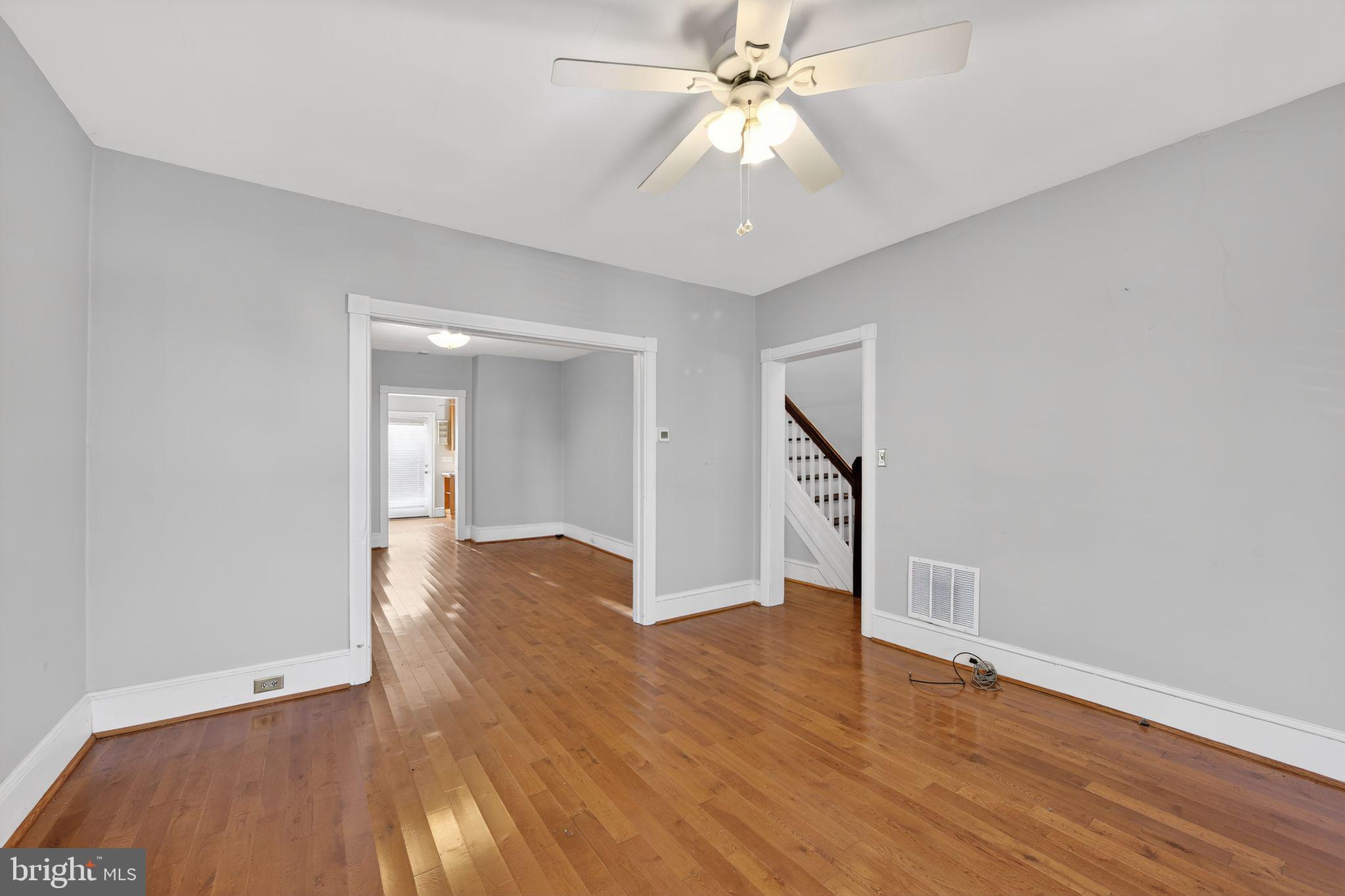 WATERLOO FARMS - Residential