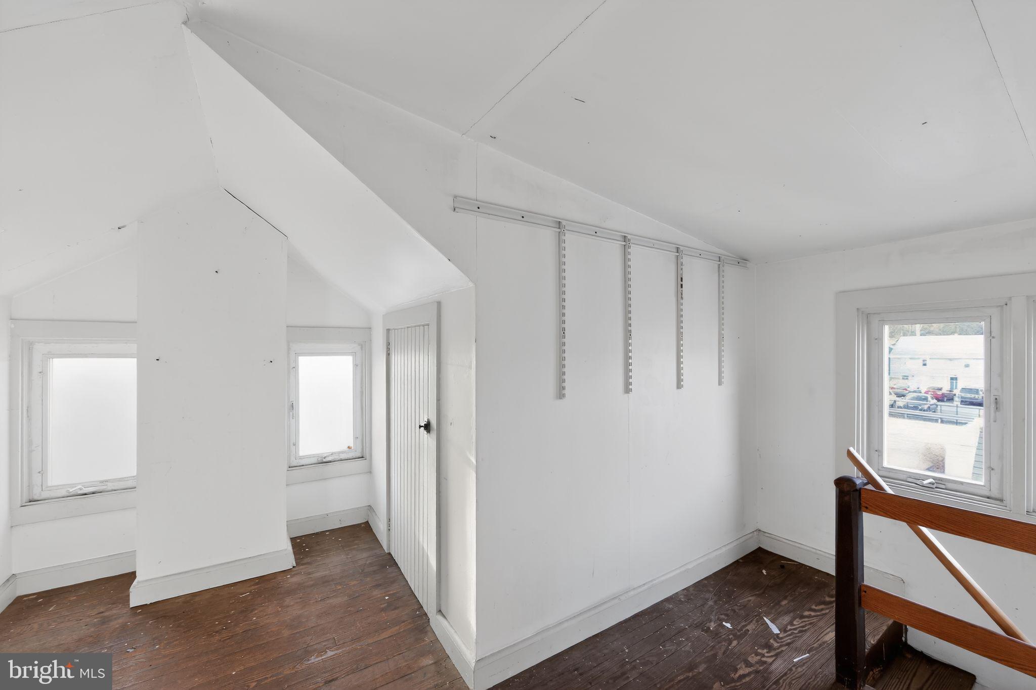 WATERLOO FARMS - Residential