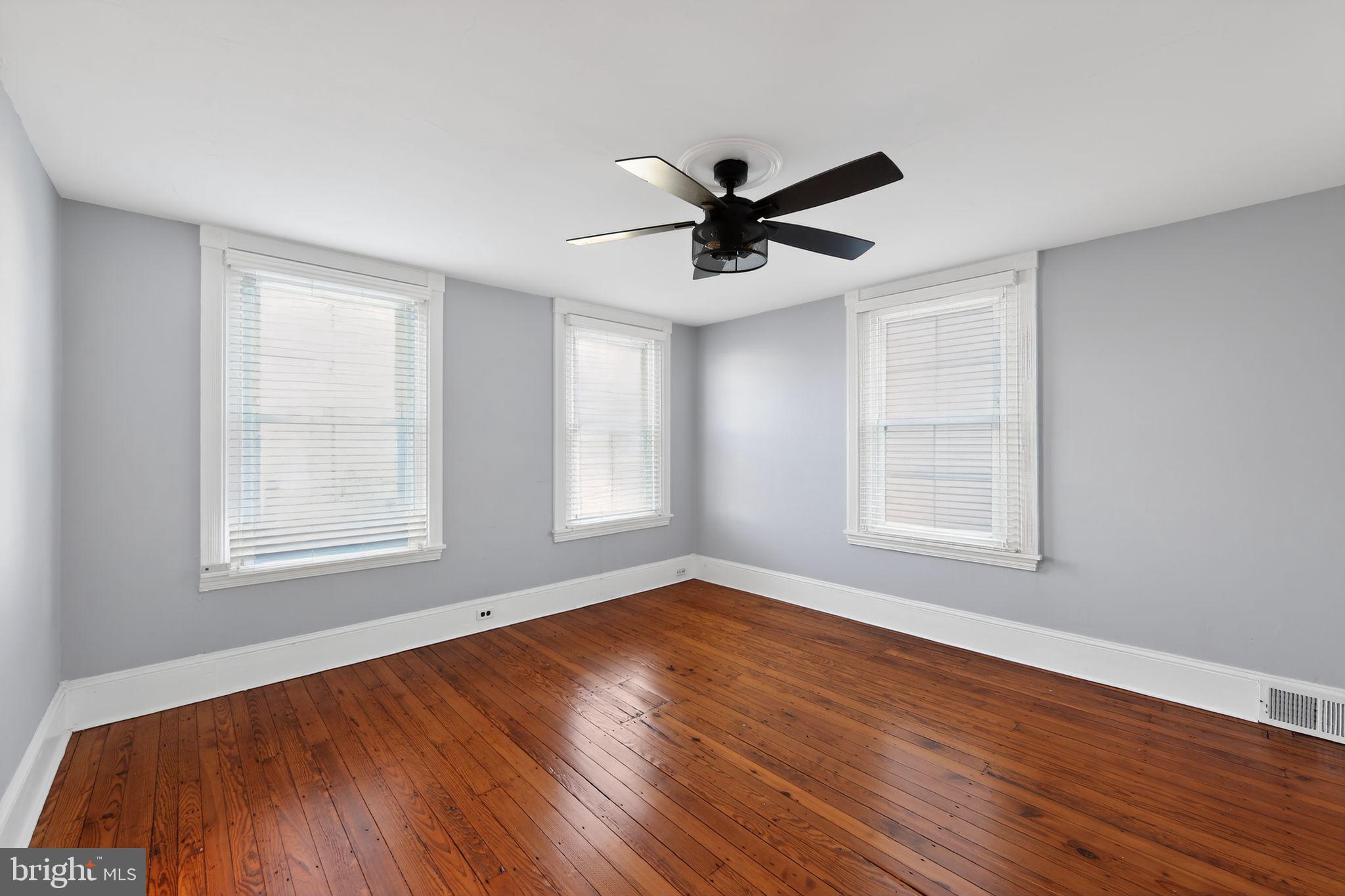 WATERLOO FARMS - Residential