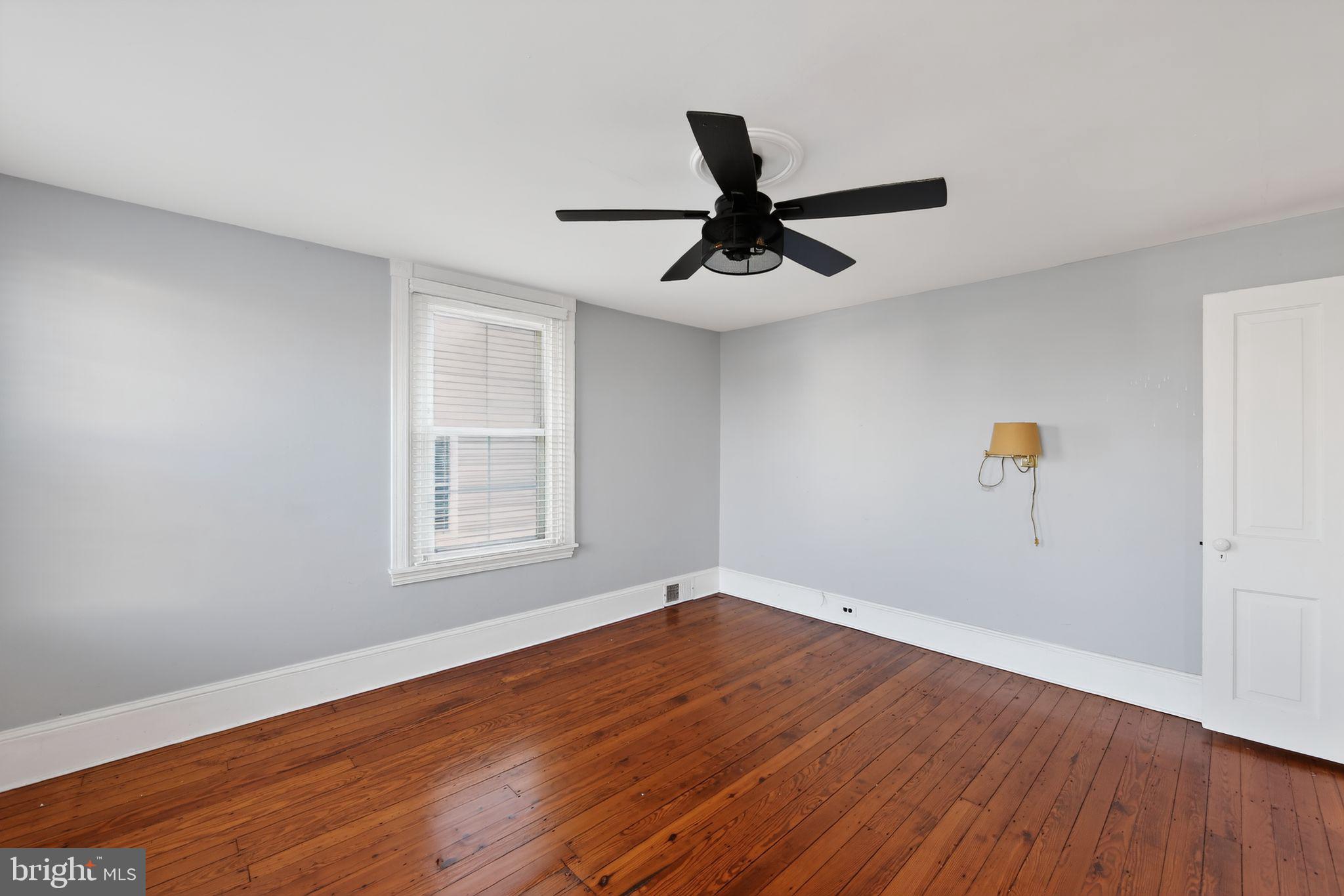 WATERLOO FARMS - Residential