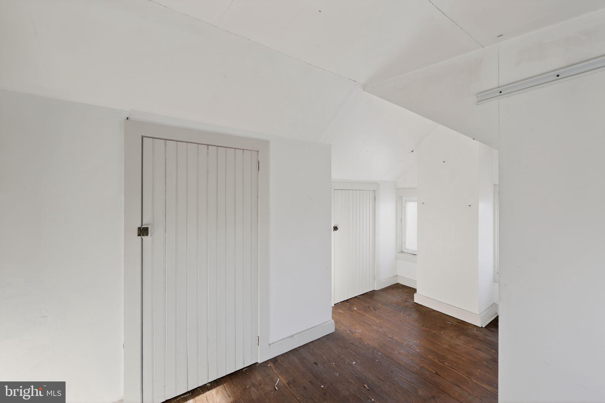 WATERLOO FARMS - Residential