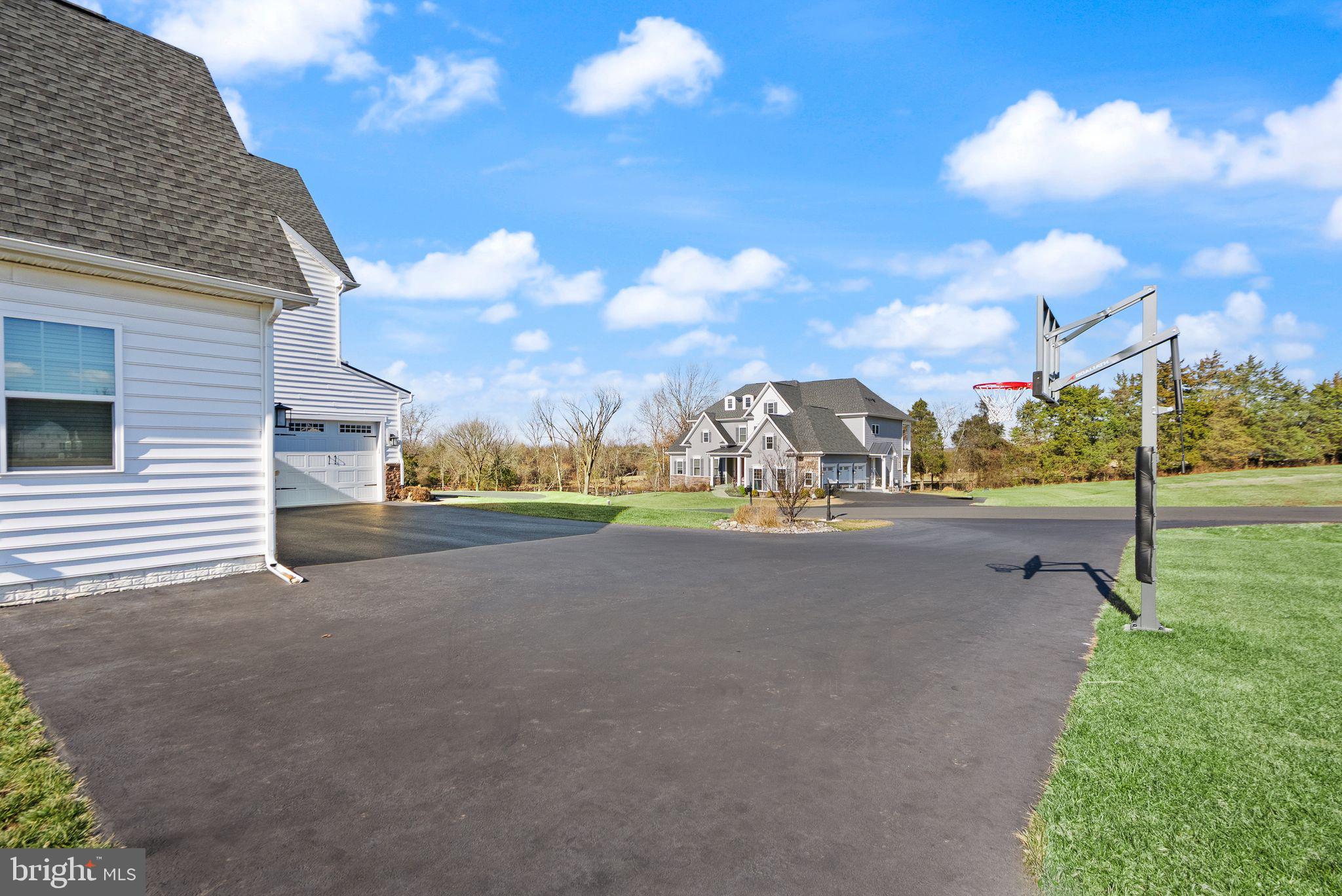STONEBRIDGE AT THE WINERY AT BULL RUN - Residential