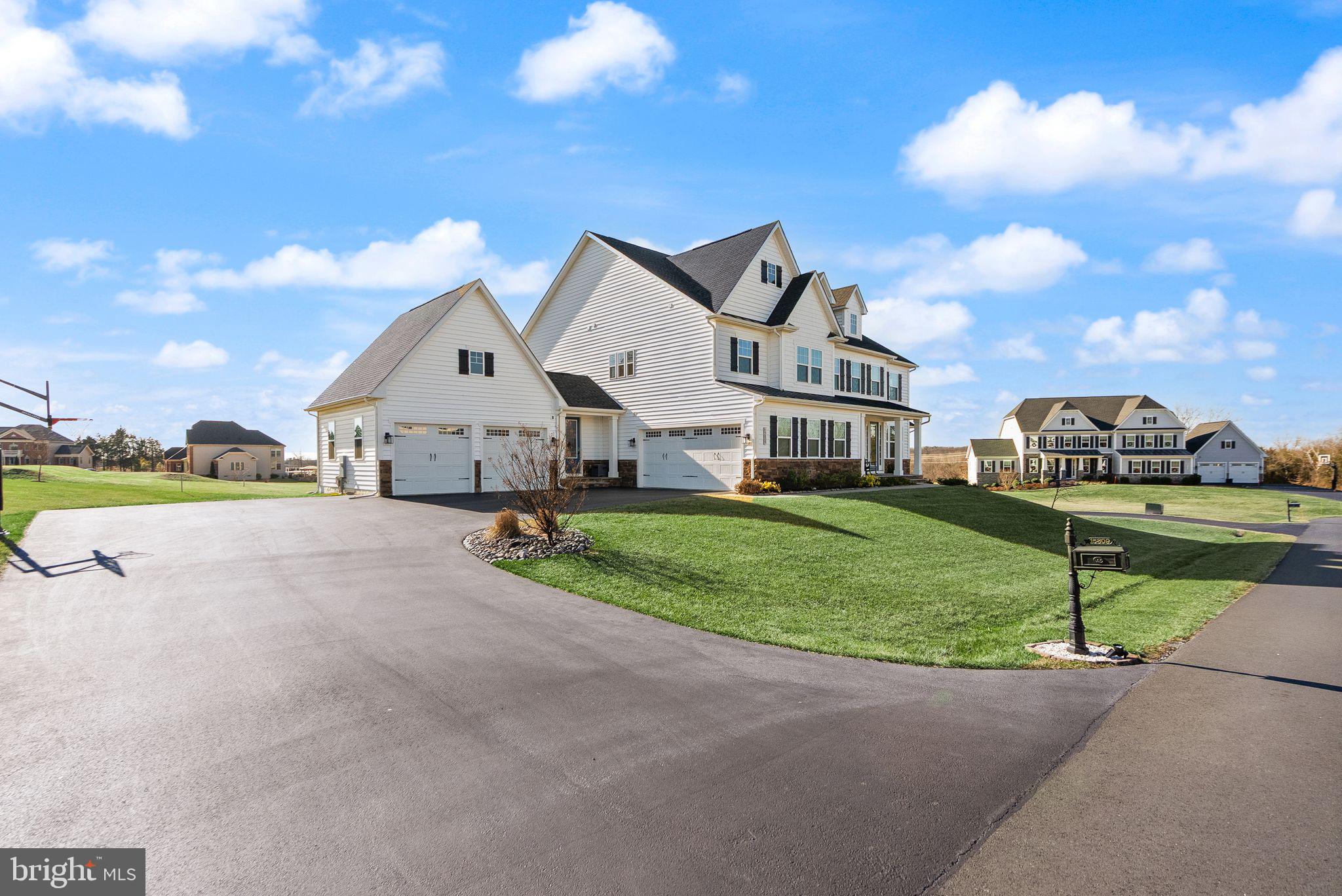 STONEBRIDGE AT THE WINERY AT BULL RUN - Residential