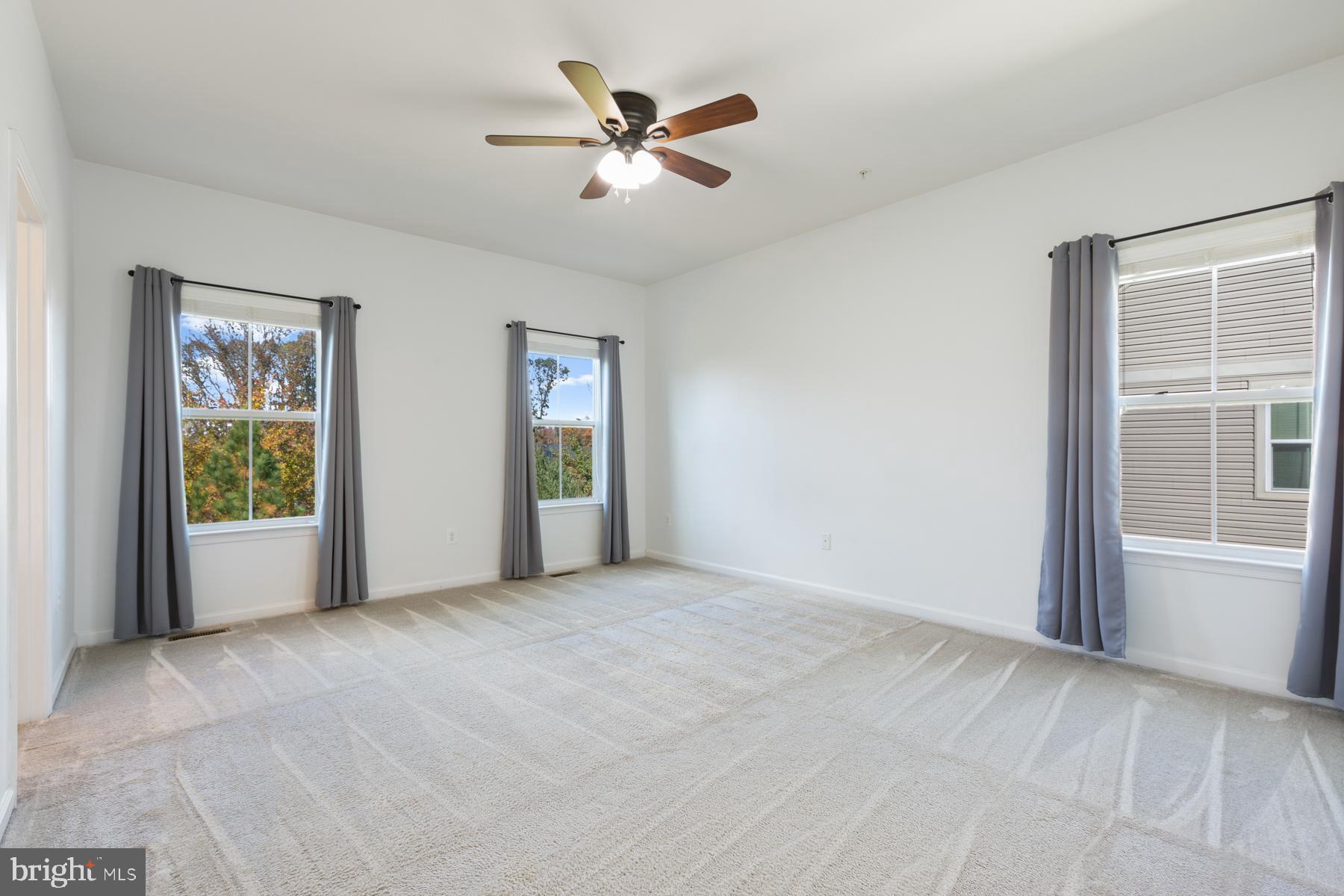 CREEKSIDE VILLAGE AT TANYARD SPRINGS - Residential