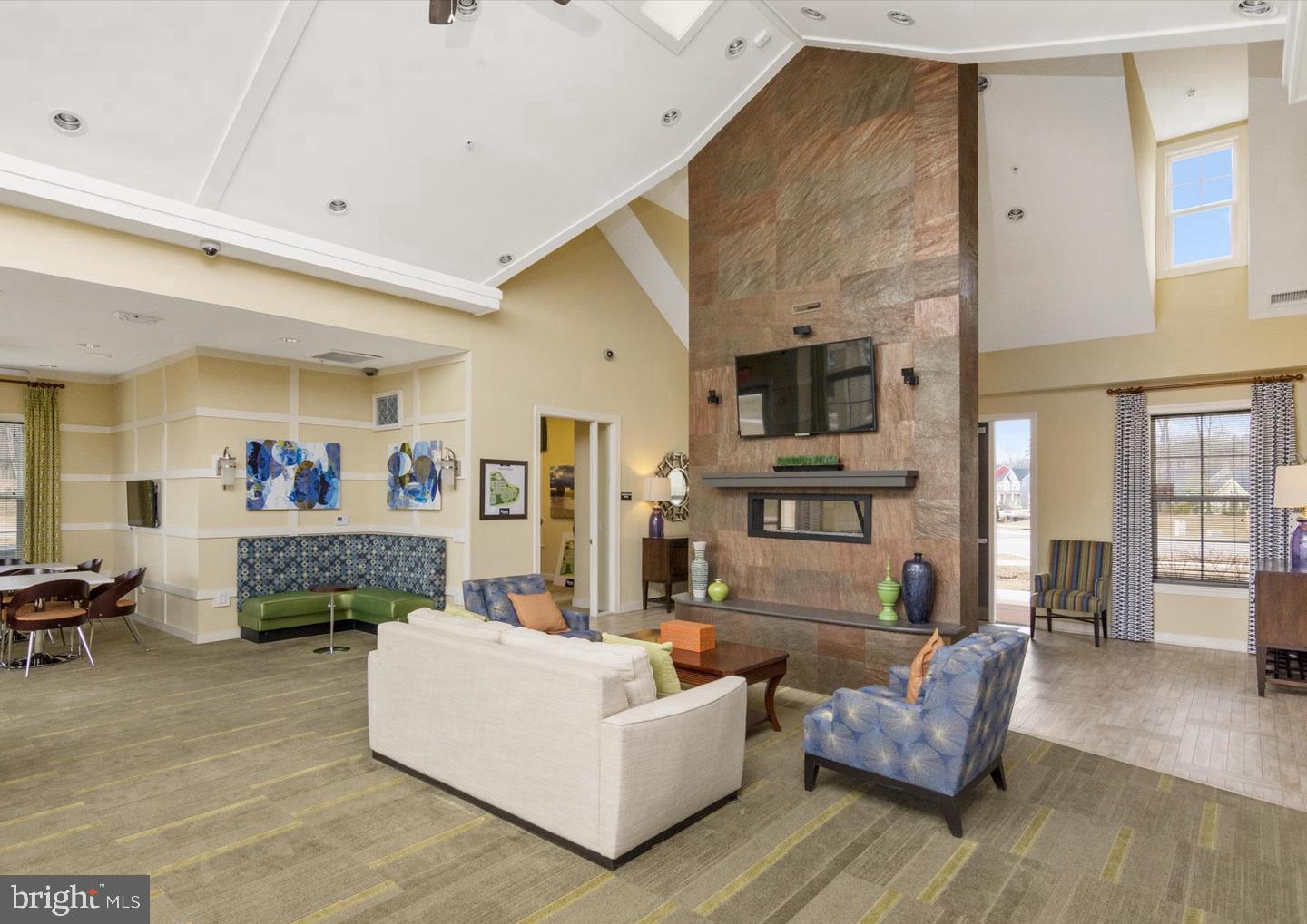 CREEKSIDE VILLAGE AT TANYARD SPRINGS - Residential