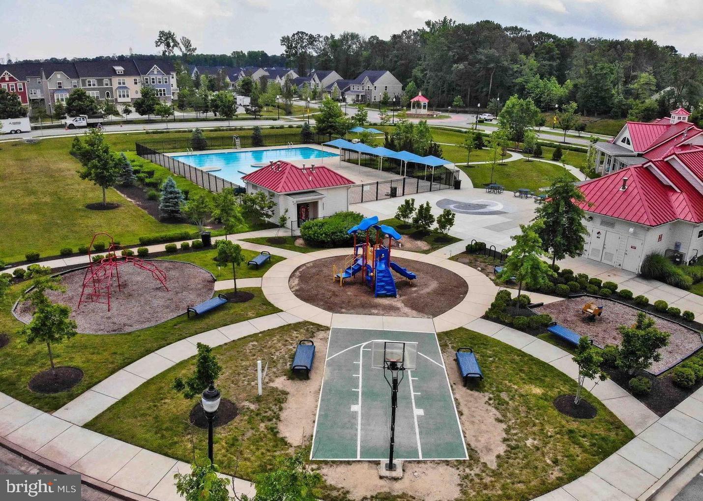 CREEKSIDE VILLAGE AT TANYARD SPRINGS - Residential