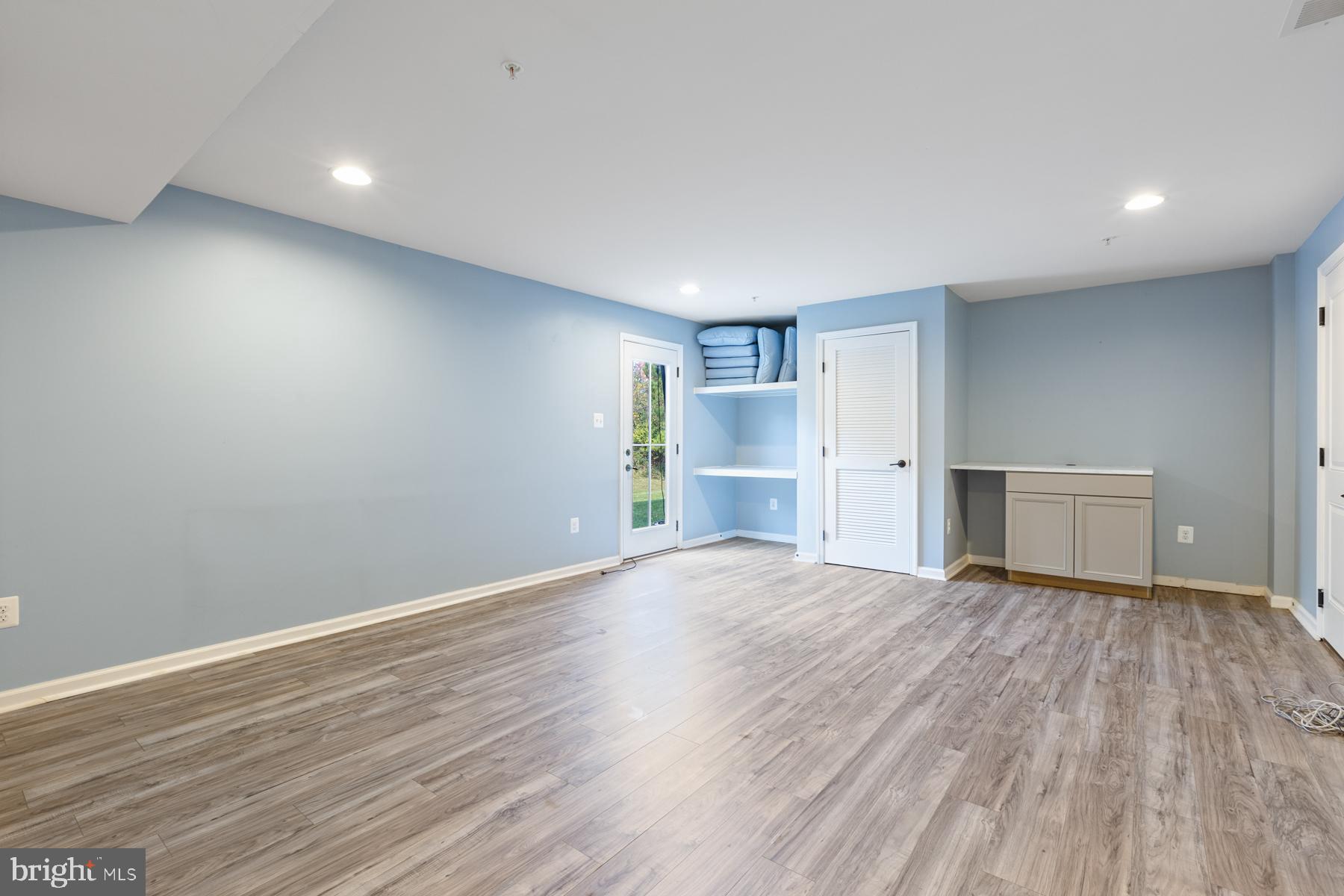 CREEKSIDE VILLAGE AT TANYARD SPRINGS - Residential