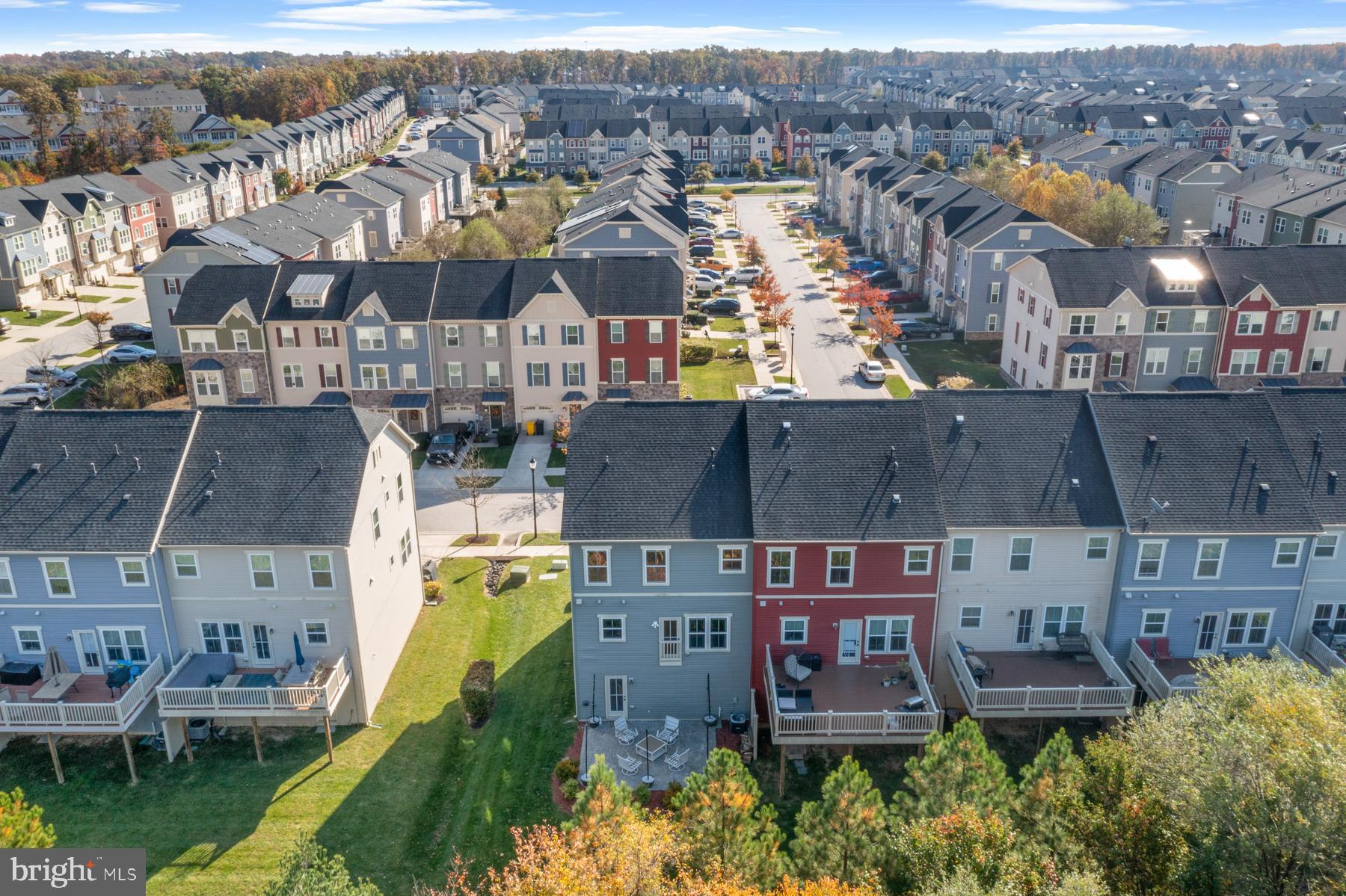 CREEKSIDE VILLAGE AT TANYARD SPRINGS - Residential