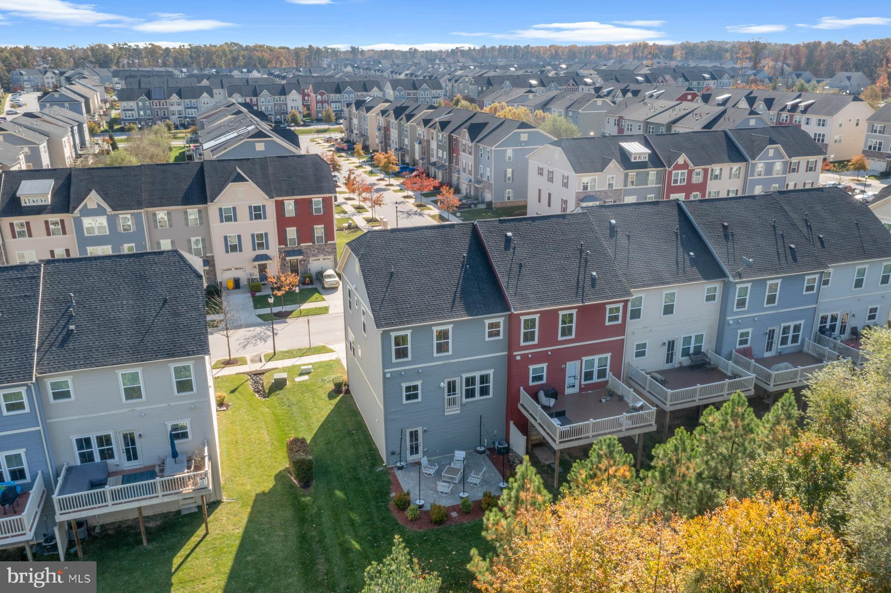 CREEKSIDE VILLAGE AT TANYARD SPRINGS - Residential