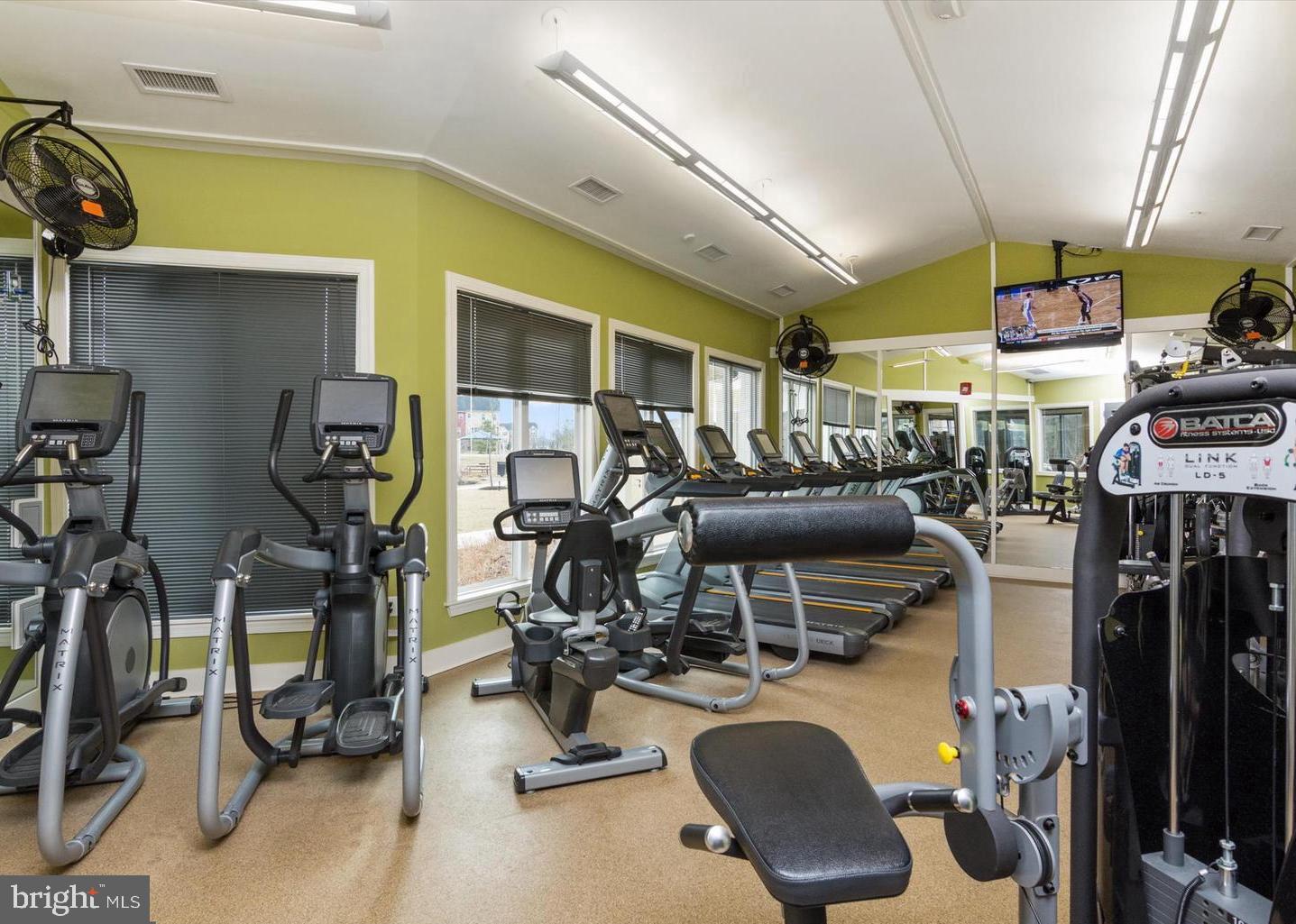 CREEKSIDE VILLAGE AT TANYARD SPRINGS - Residential