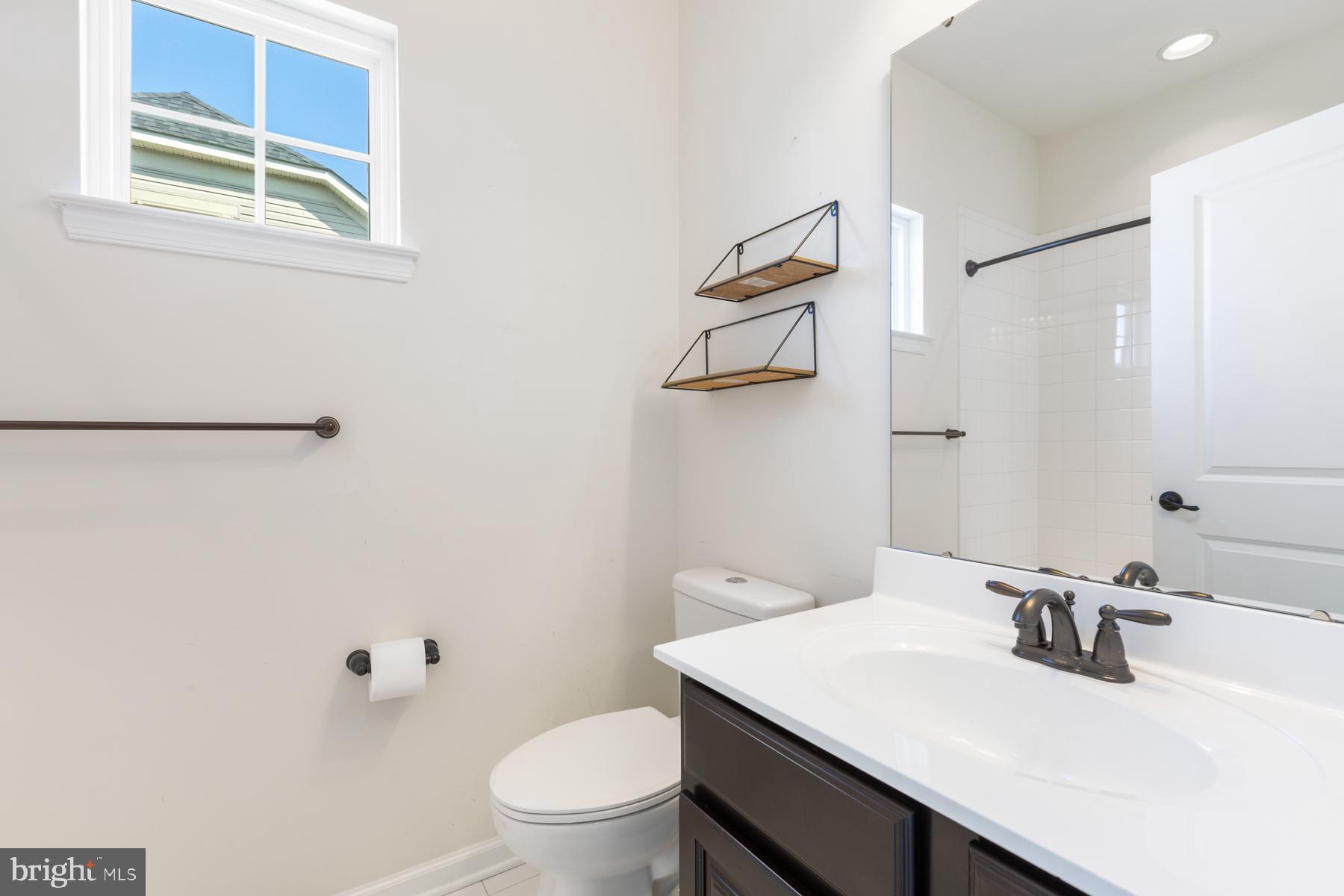 CREEKSIDE VILLAGE AT TANYARD SPRINGS - Residential