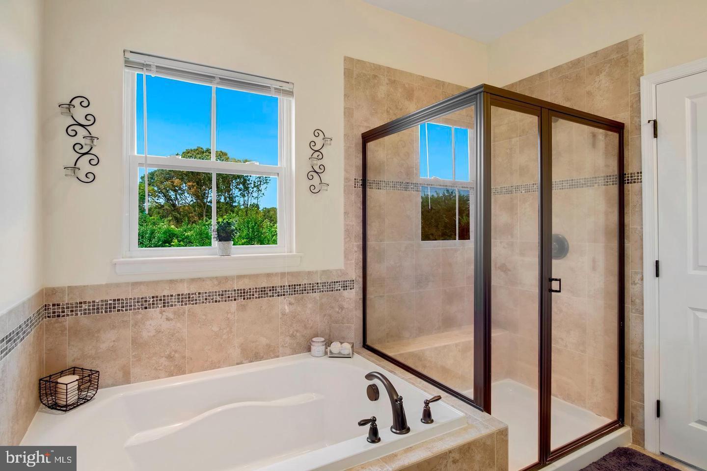 CREEKSIDE VILLAGE AT TANYARD SPRINGS - Residential