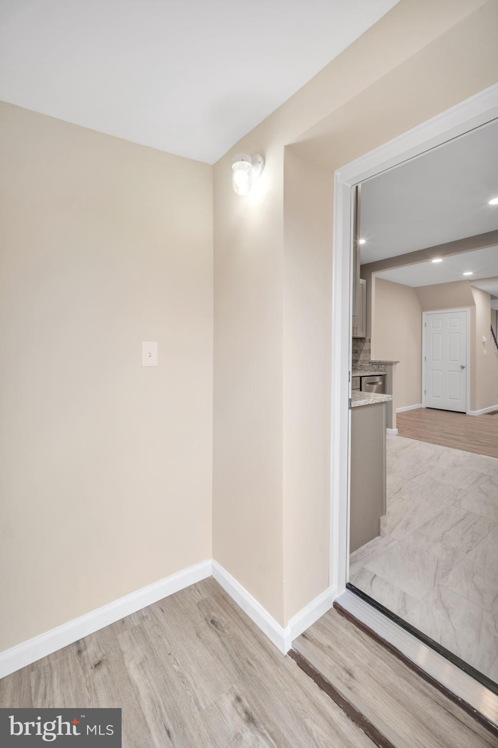 EAST OAK LANE - Residential