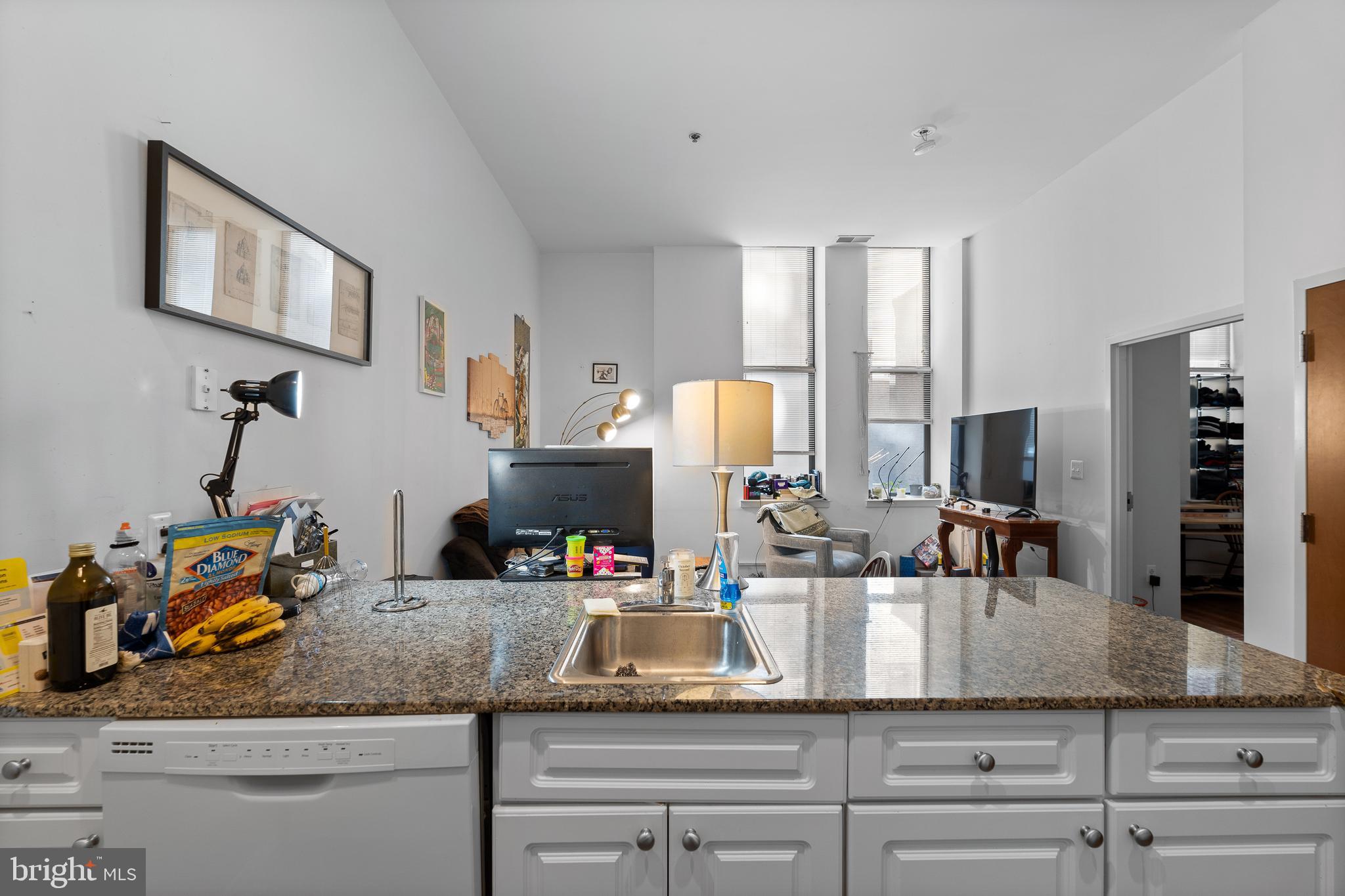 CENTER CITY - Residential Lease