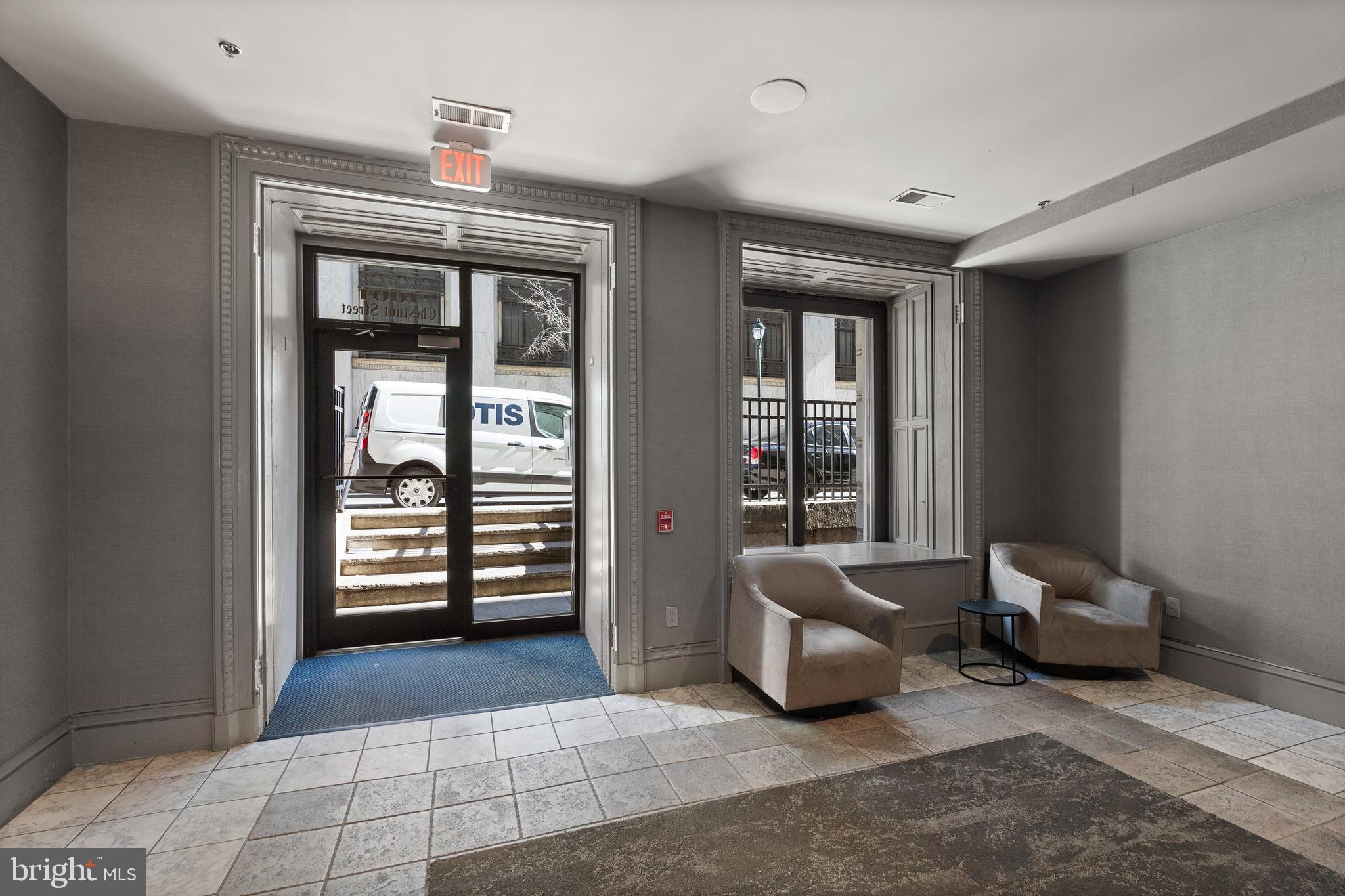 CENTER CITY - Residential Lease