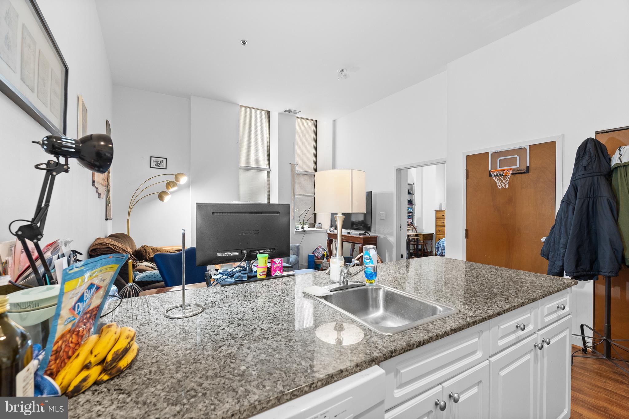 CENTER CITY - Residential Lease