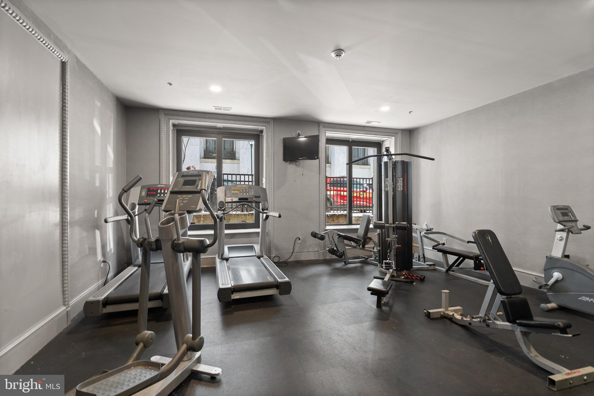 CENTER CITY - Residential Lease