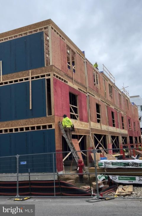 208 SELLEW ROAD ANNAPOLIS MD 21401