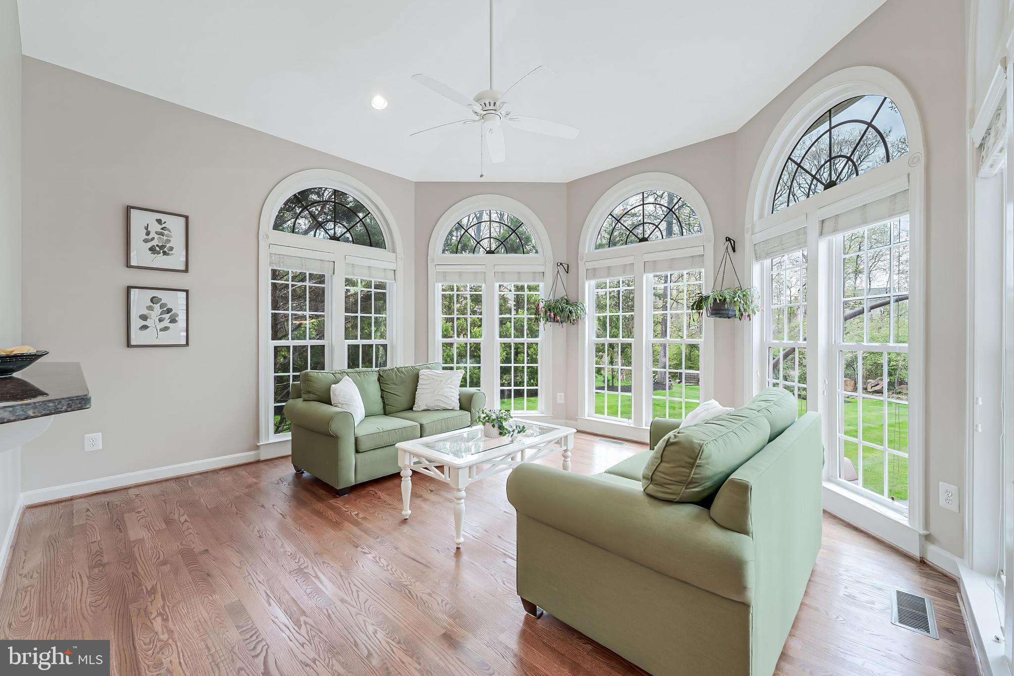 VILLAGE OF WAXPOOL - Residential