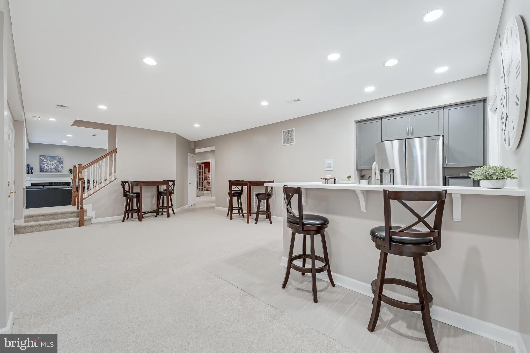 VILLAGE OF WAXPOOL - Residential