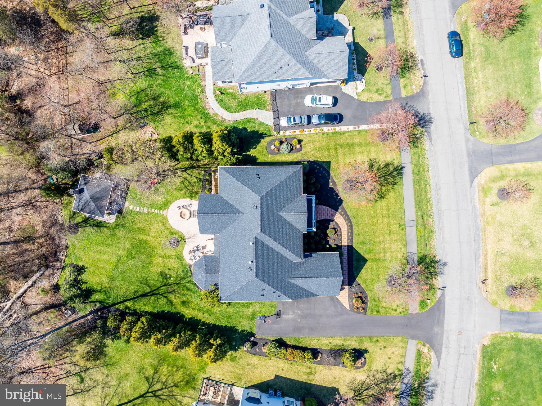 VILLAGE OF WAXPOOL - Residential