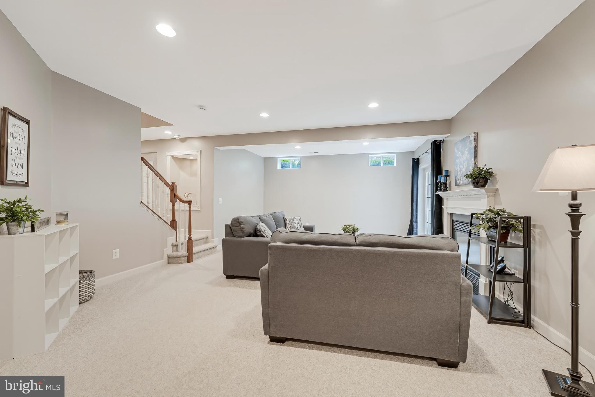 VILLAGE OF WAXPOOL - Residential