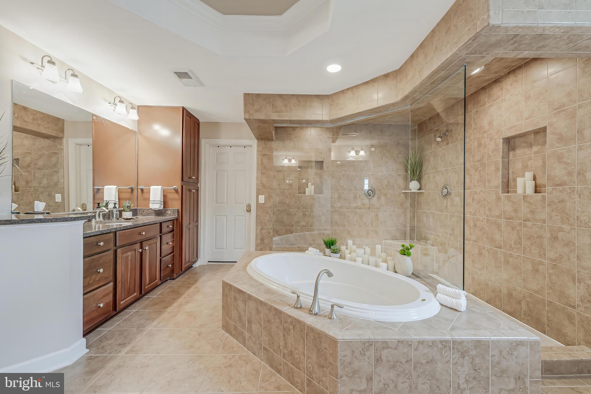 VILLAGE OF WAXPOOL - Residential