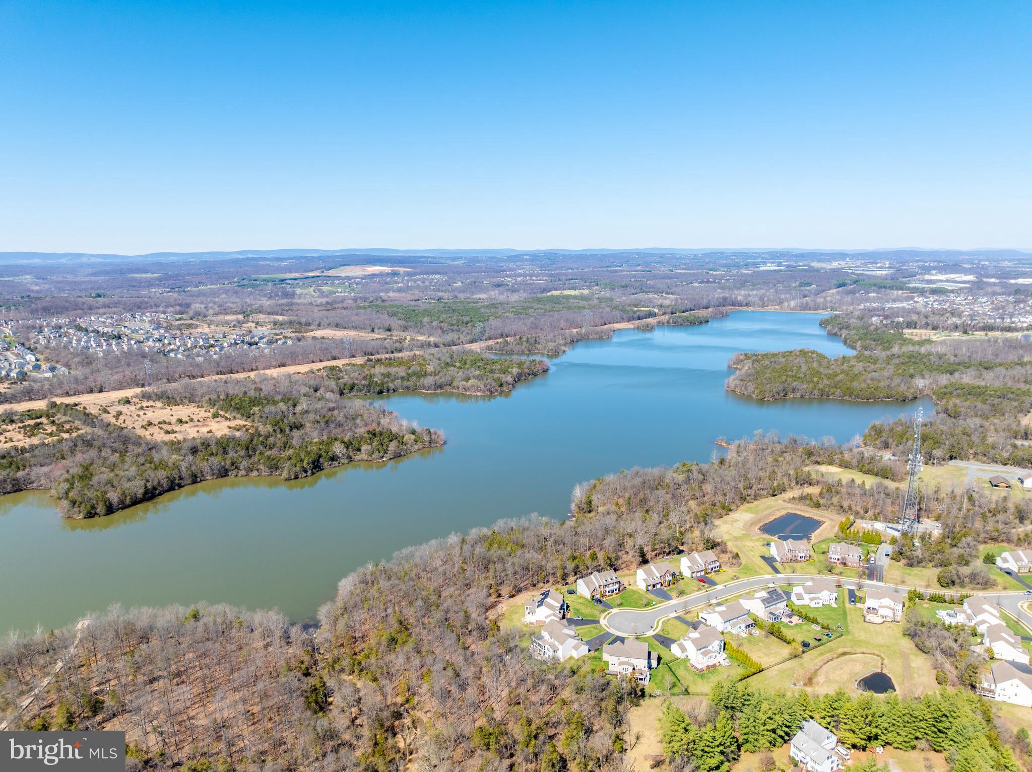 VILLAGE OF WAXPOOL - Residential