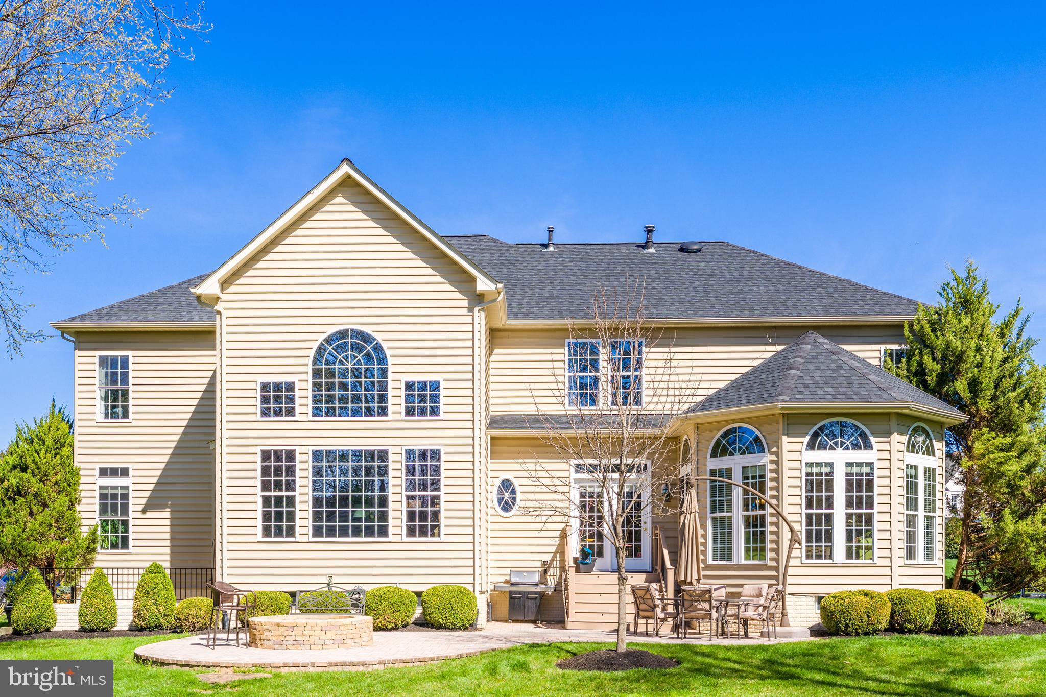 VILLAGE OF WAXPOOL - Residential