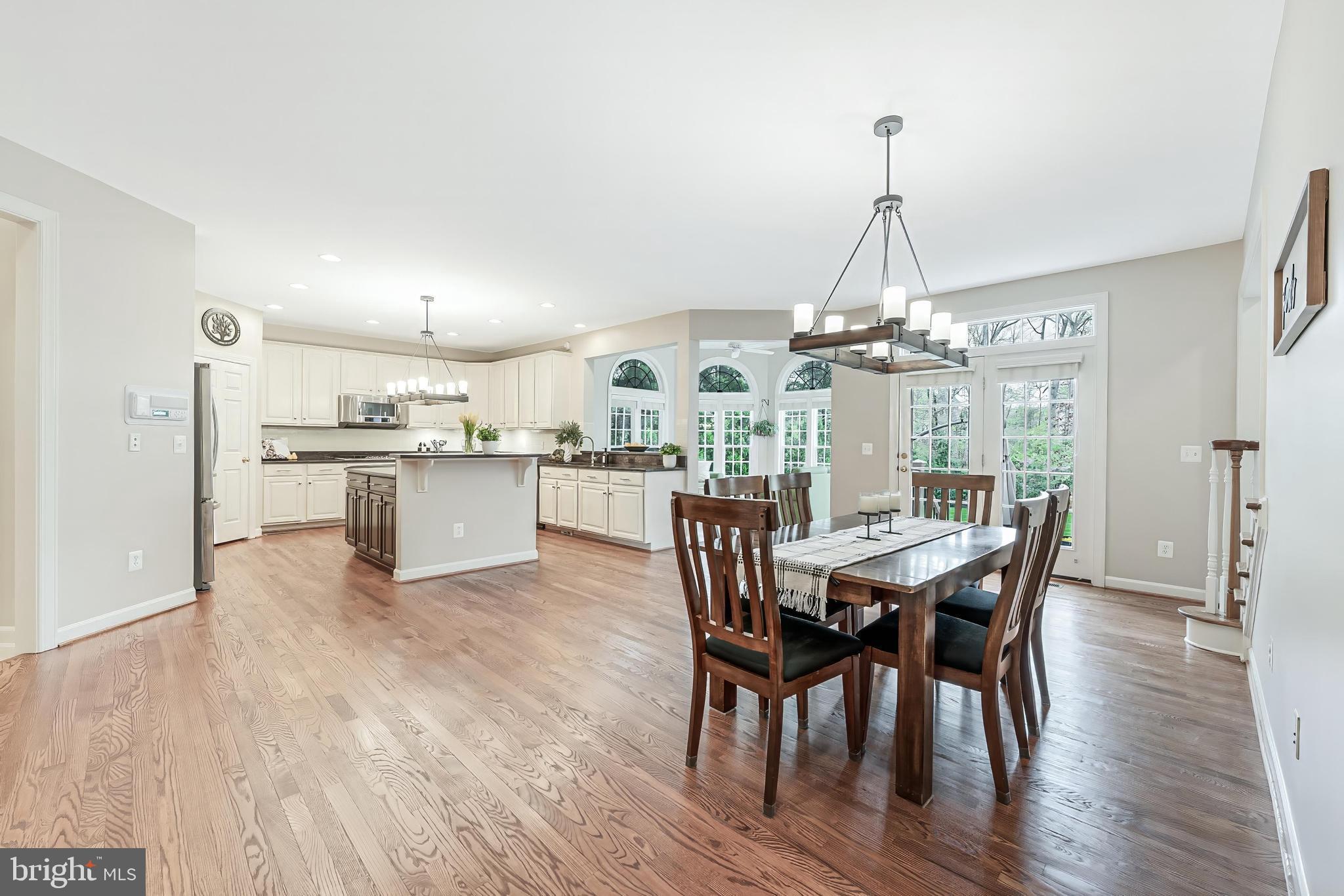 VILLAGE OF WAXPOOL - Residential