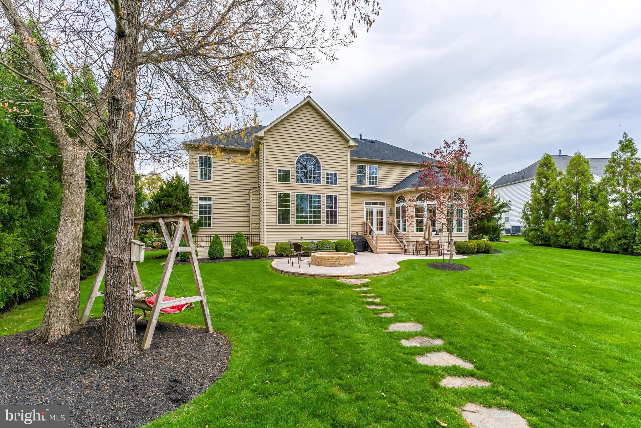 VILLAGE OF WAXPOOL - Residential