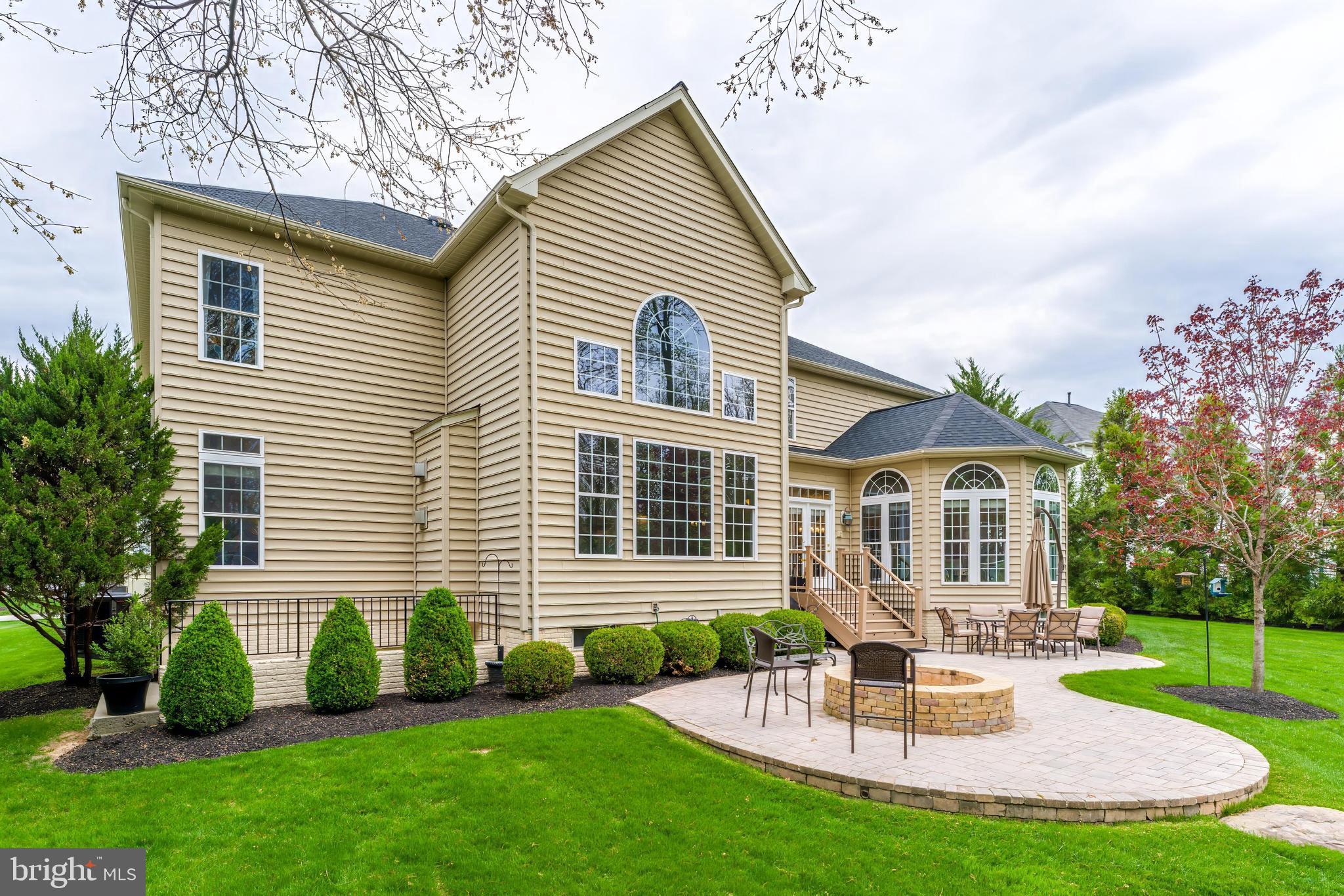 VILLAGE OF WAXPOOL - Residential