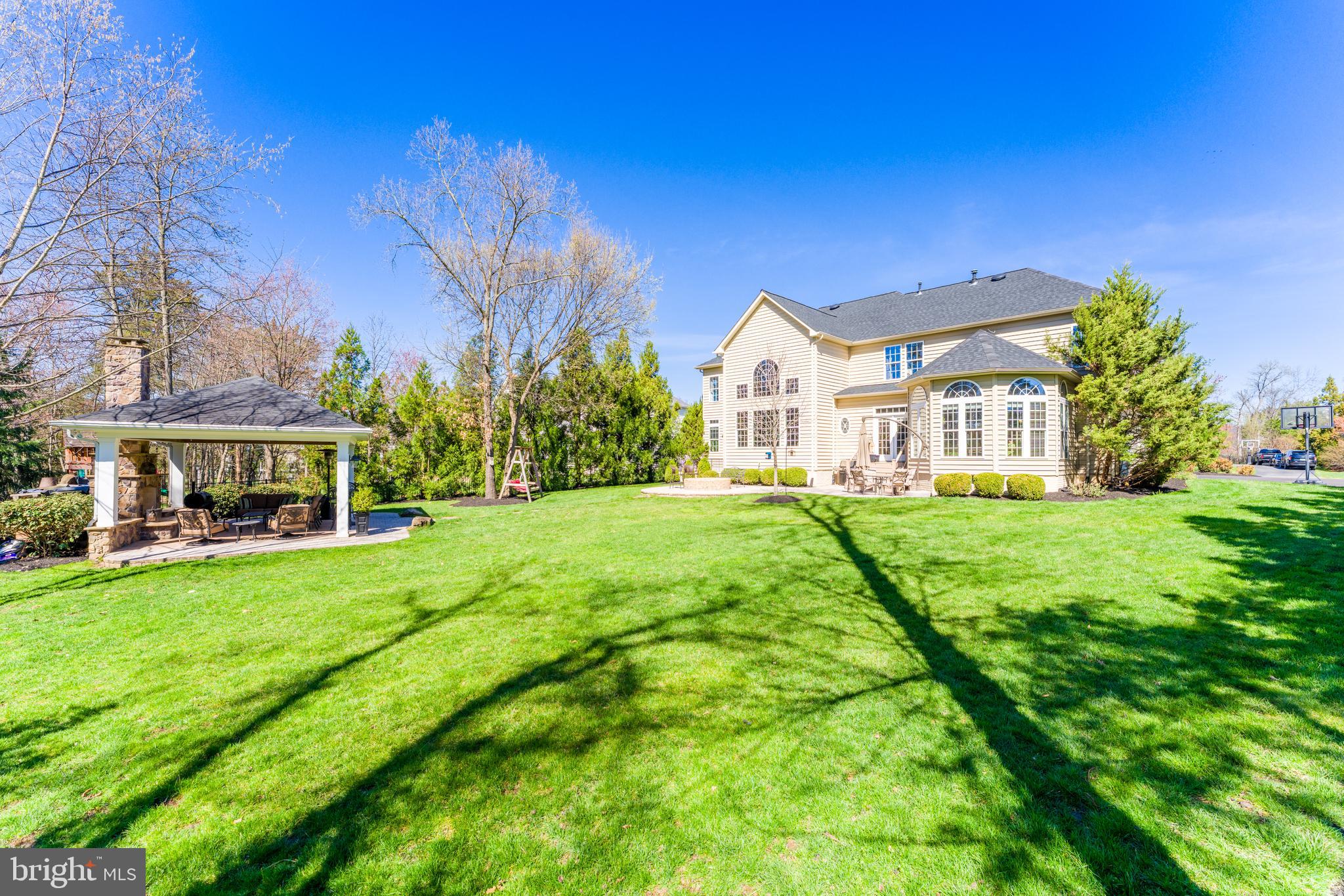 VILLAGE OF WAXPOOL - Residential